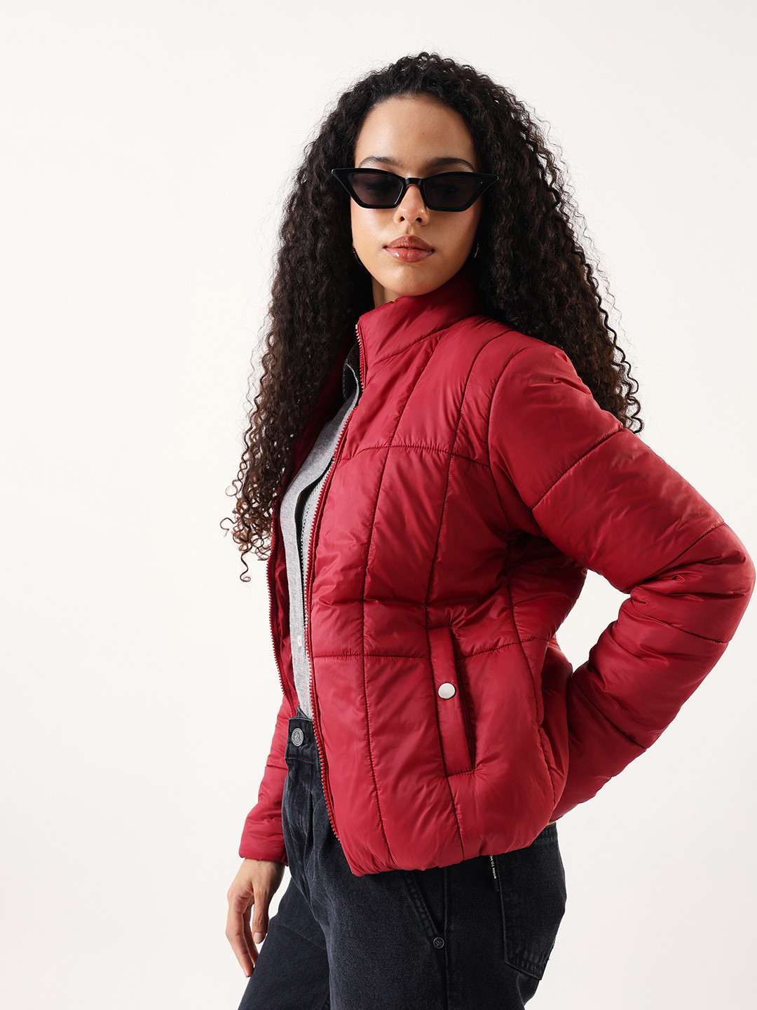 DL Woman Stand Collar Full Sleeves Lightweight Puffer Jacket