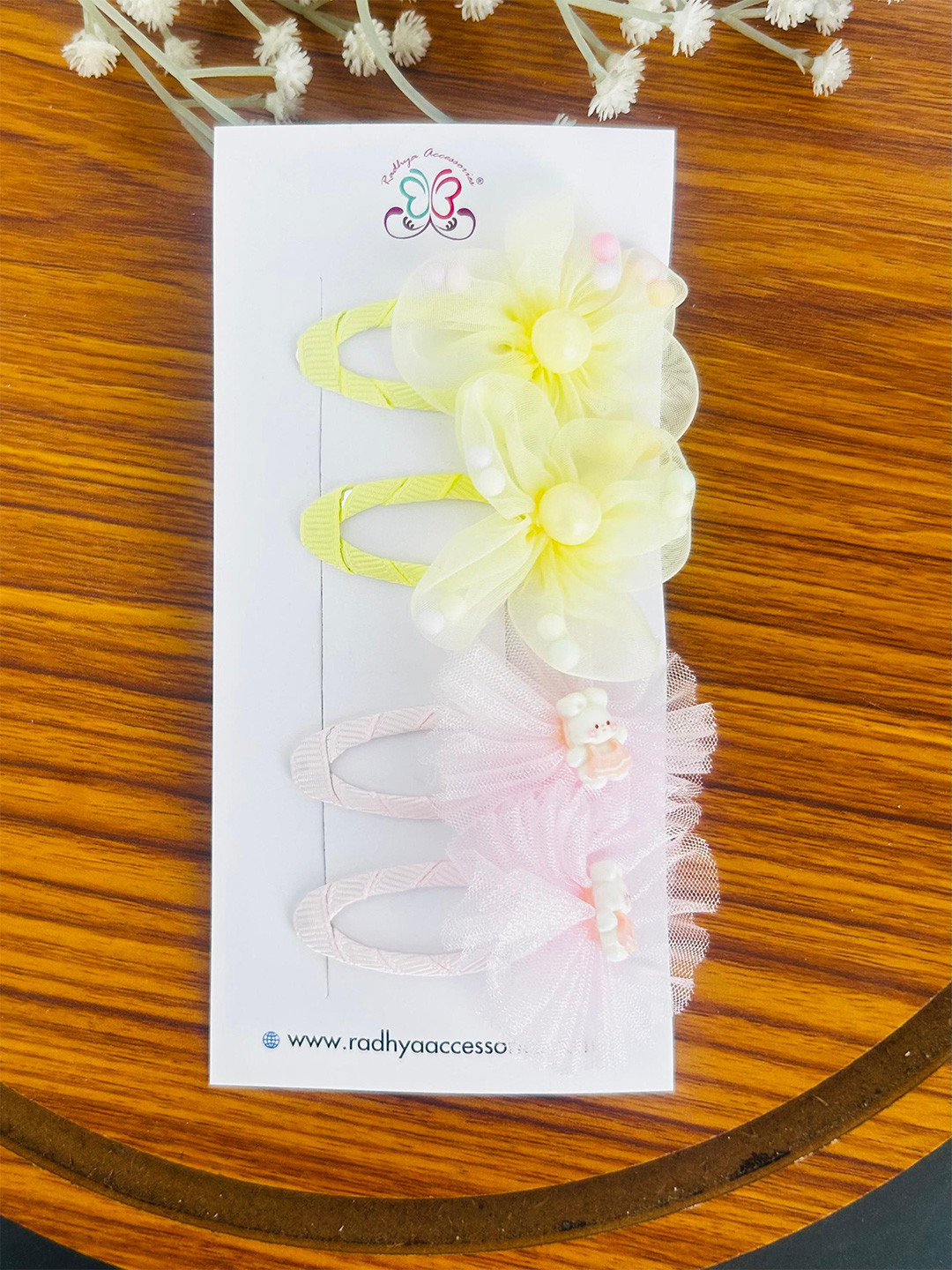 Radhya Accessories Women Set of 4 Flower Tictac Hair Clips Combo Card