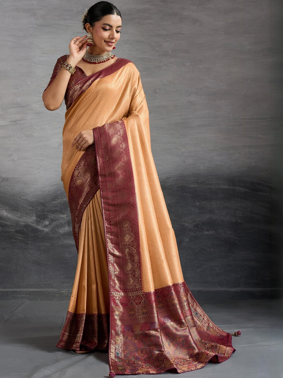 MAHALASA Floral Woven Design Zari Kanjeevaram Saree With Saree Piece