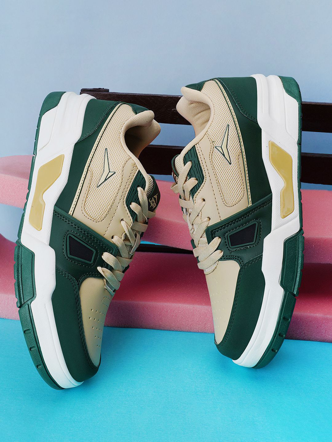 JQR ZYLON Men's Round Toe Cream Sneakers