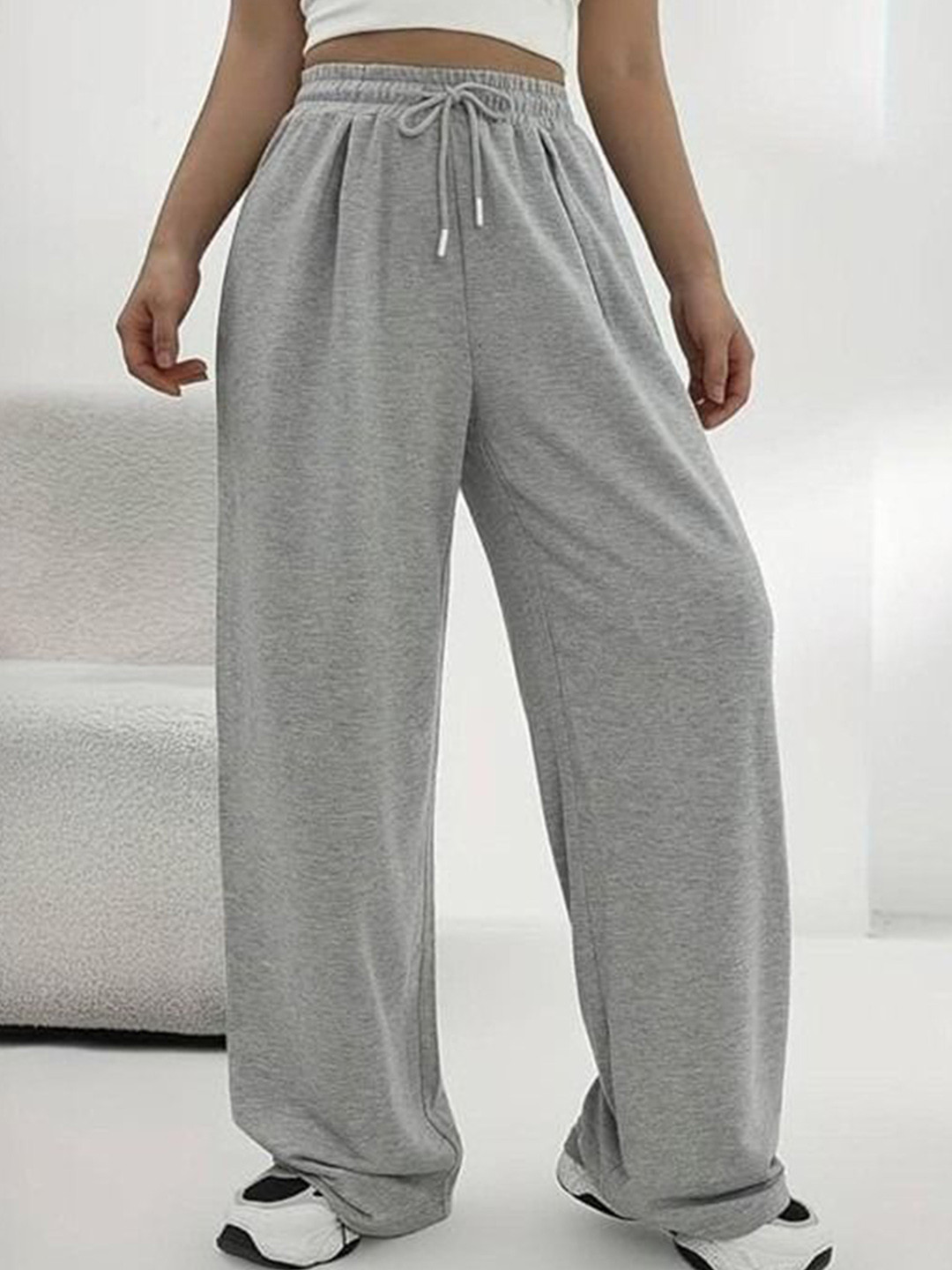 PRICHA Women Solid Mid-Rise Loose Fit Trousers