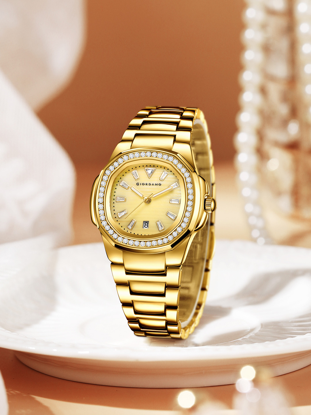 GIORDANO Women Round Dial & Stainless Steel Straps Watch GZ-60116-33