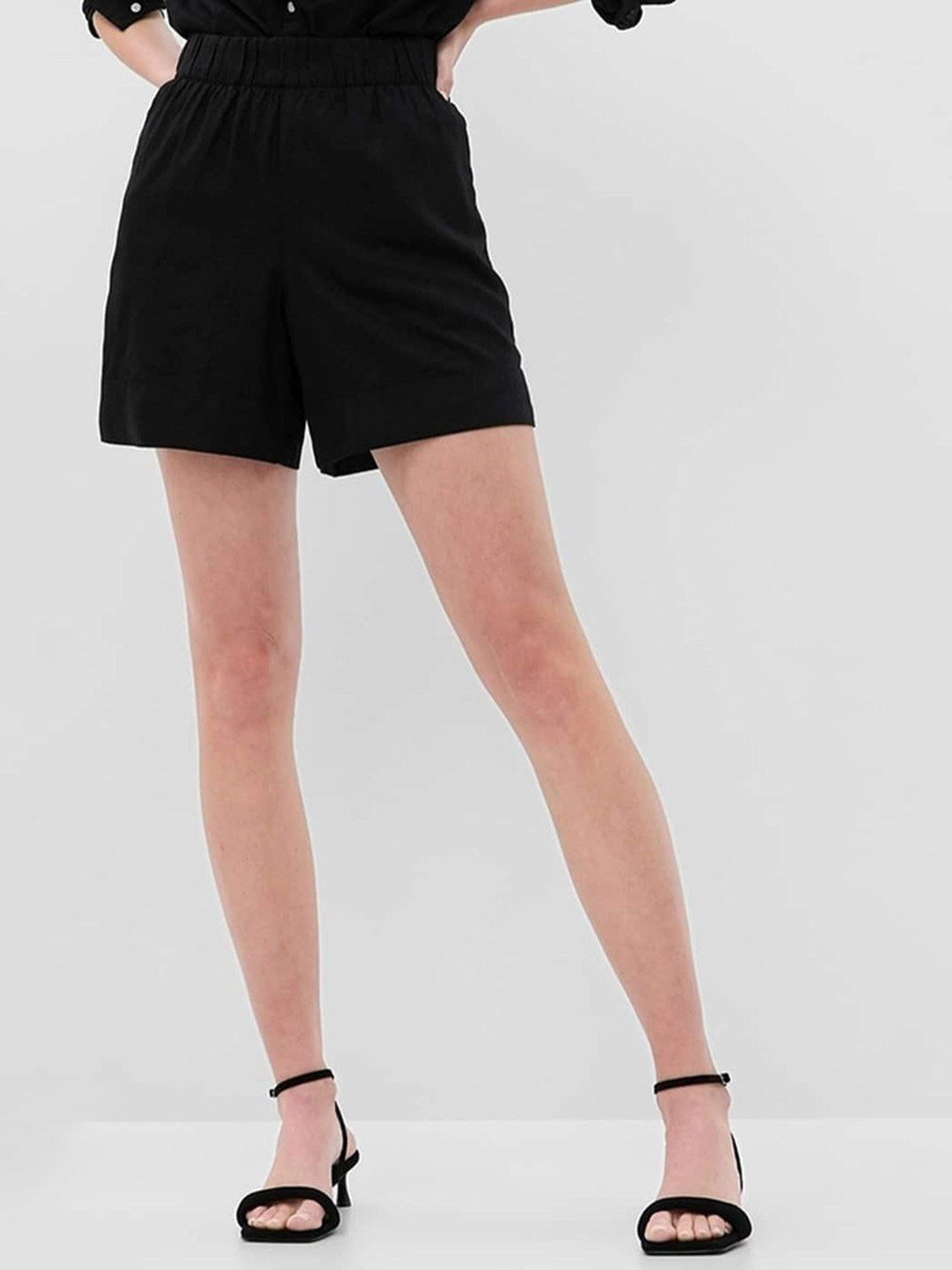 GAP Women High-Rise Short