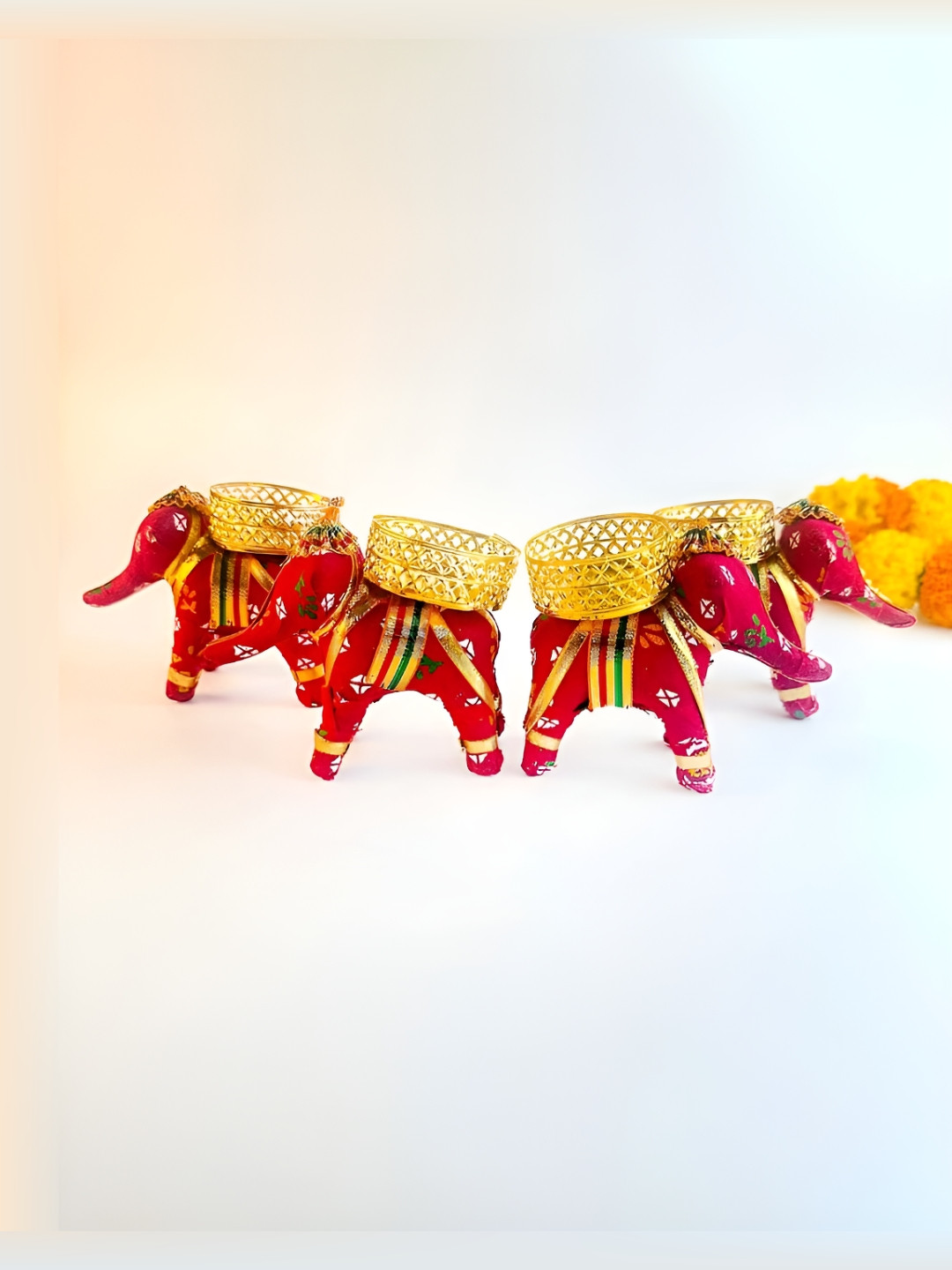 Giftii Red & Gold 4 Pieces Elephant Tea Light Candle Holders