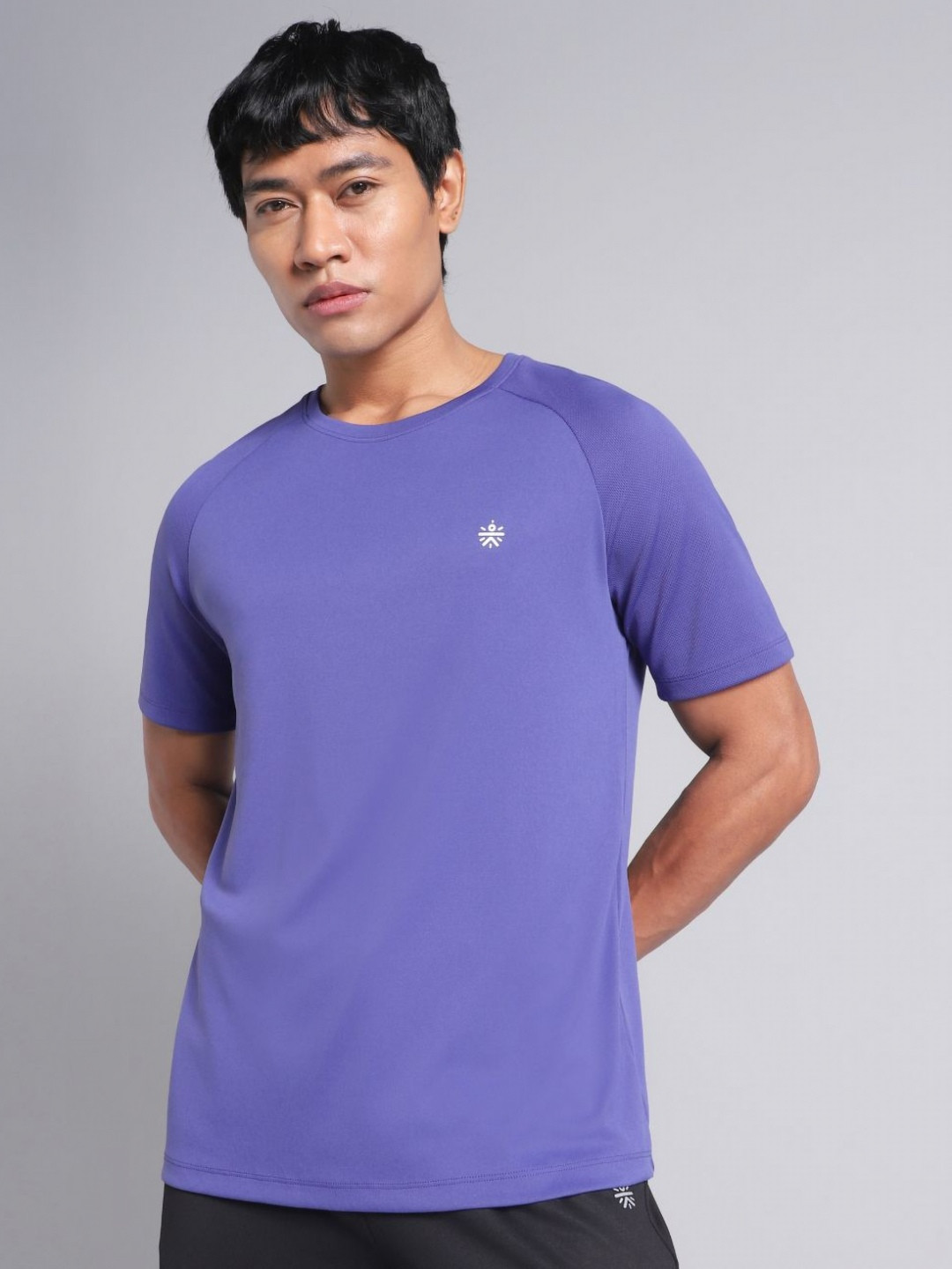 CULT Training Essential Raglan Sleeves T-shirt