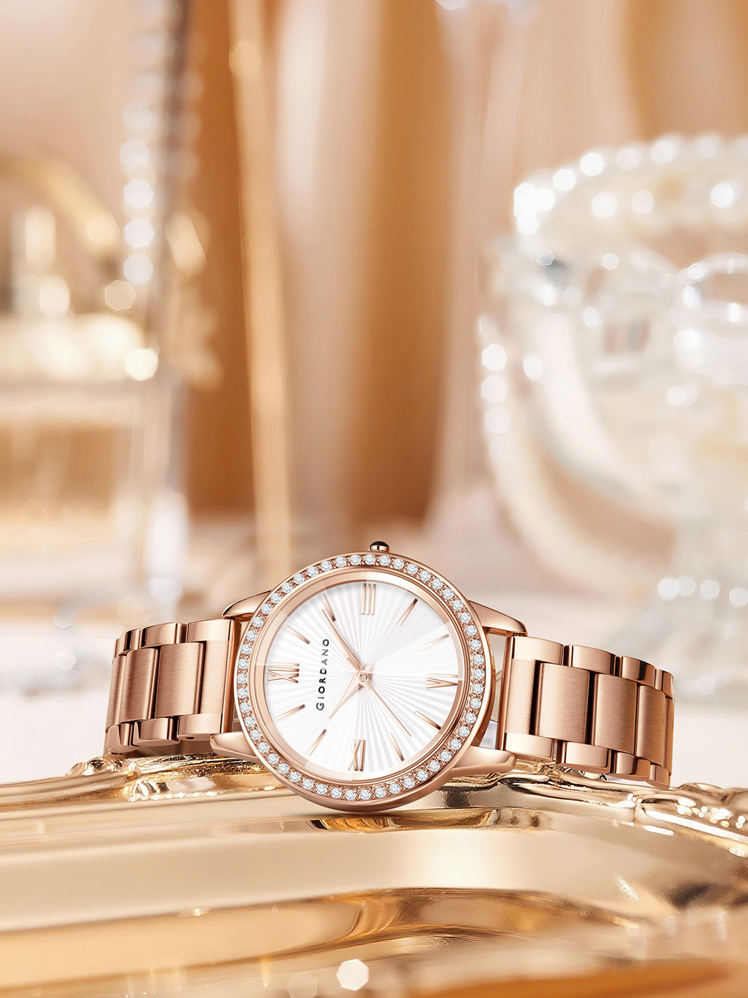 GIORDANO Women Mother of Pearl Dial & Bracelet Style Straps Analogue Watch GZ-60118-44