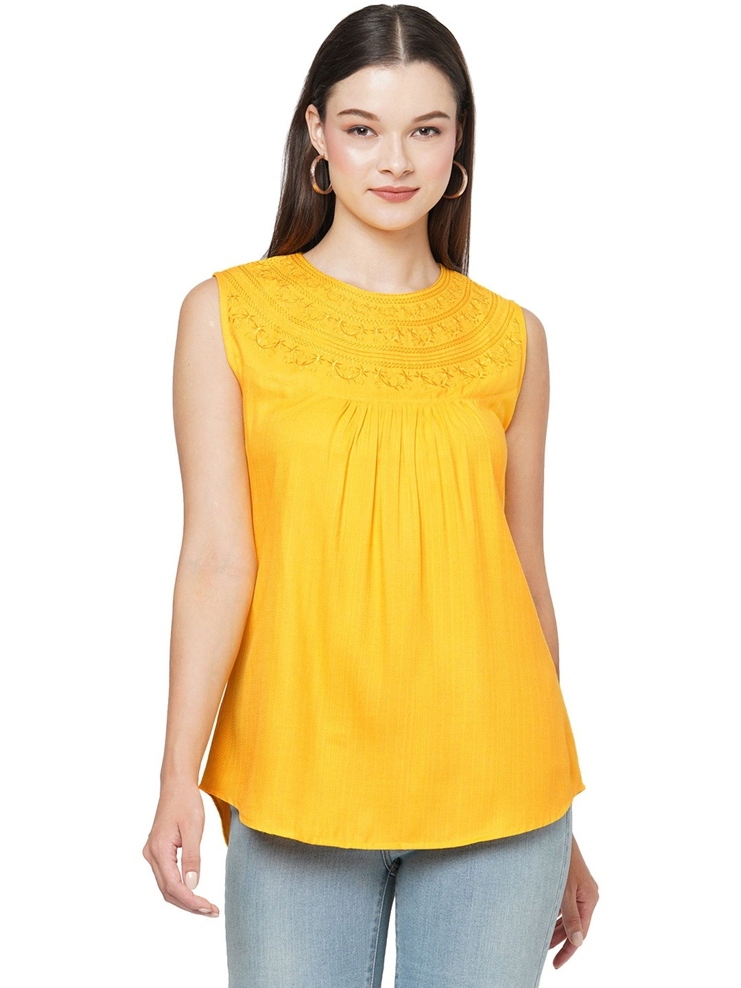 G0-4 IT Women Embroidered Round Neck Top