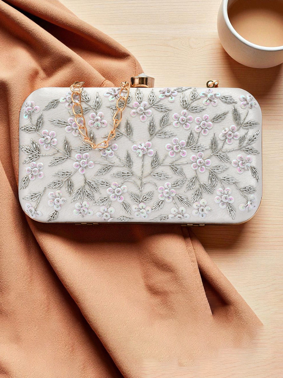 FOR THE BEAUTIFUL YOU Women Embellished Shoulder Strap Velvet Box Clutch