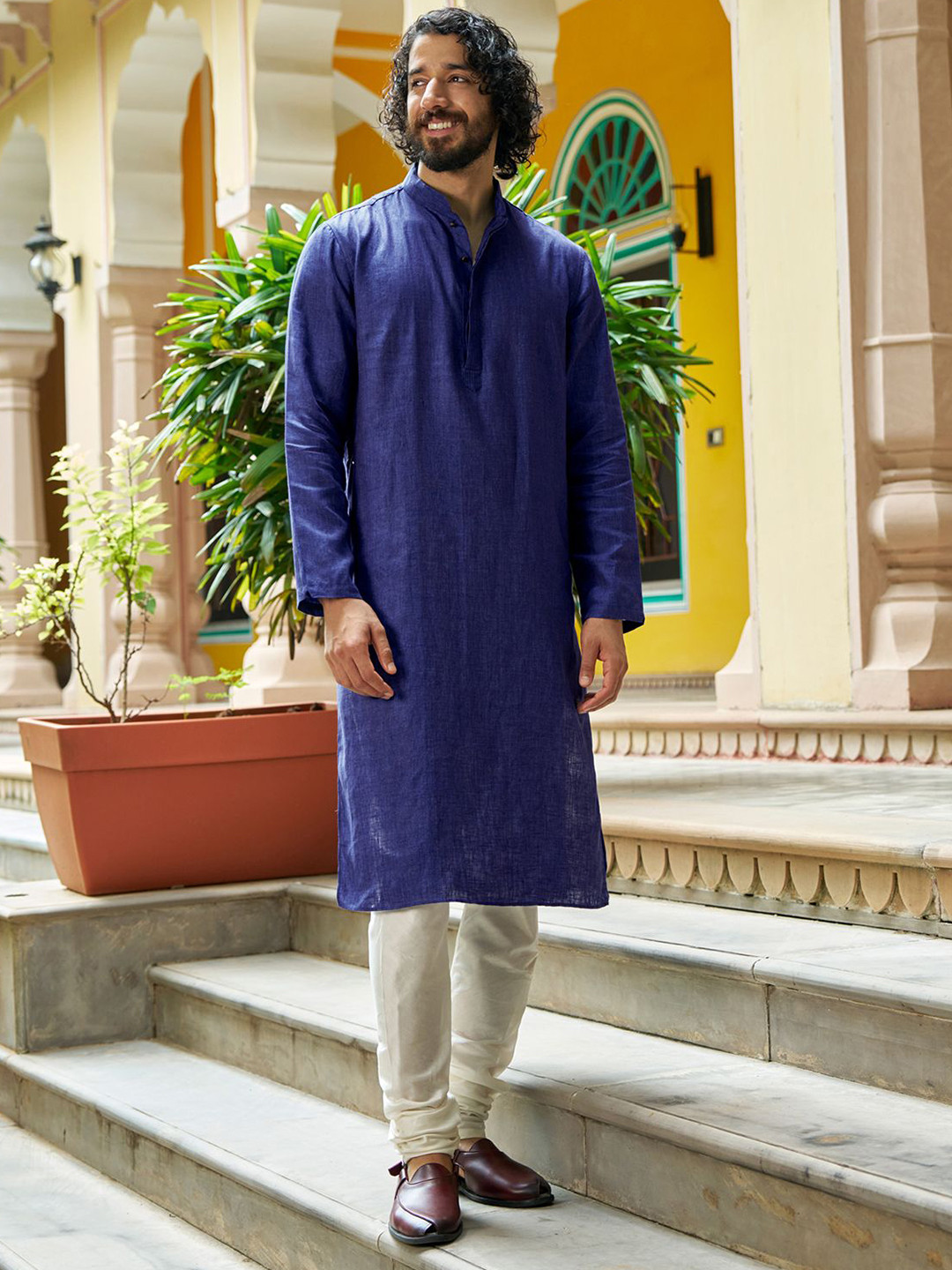 Andamen Men Placement Embroidery Linen Woven Mid Length Kurta-S-Reg