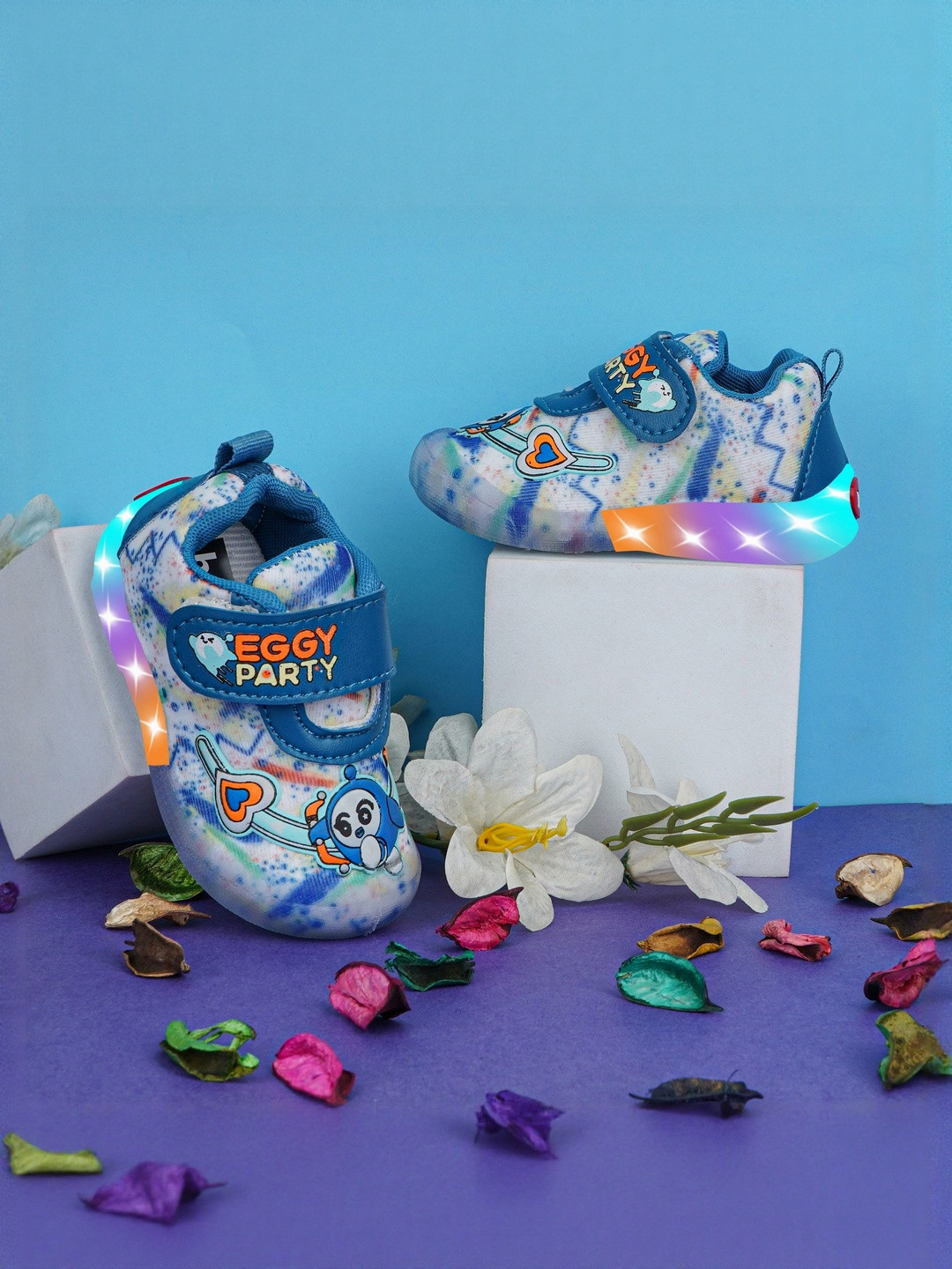 LNG Lifestyle Kids Printed Led Light Velcro Fastening Casual Shoes