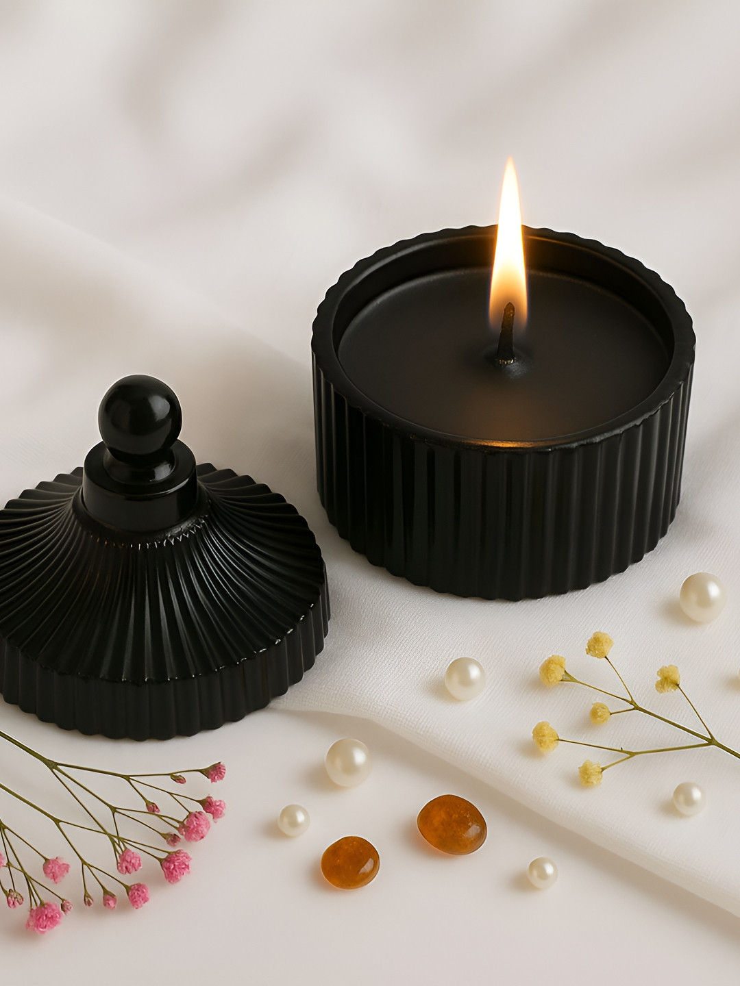 Decor de Maison Black Textured Scented Candle