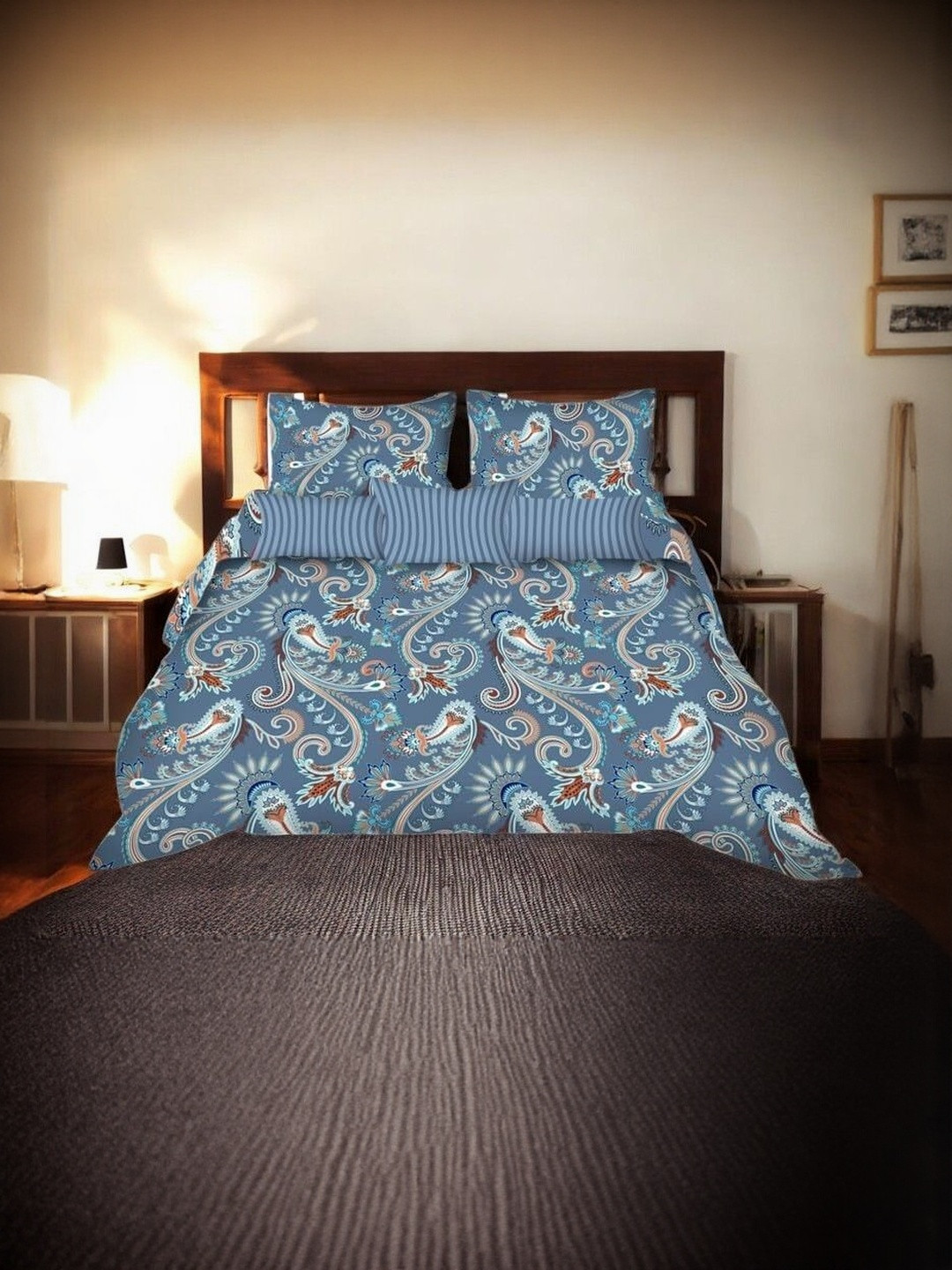 WELLNEST Blue Printed Cotton 20 TC Queen Bedsheet Set 2.5m x 2.24m