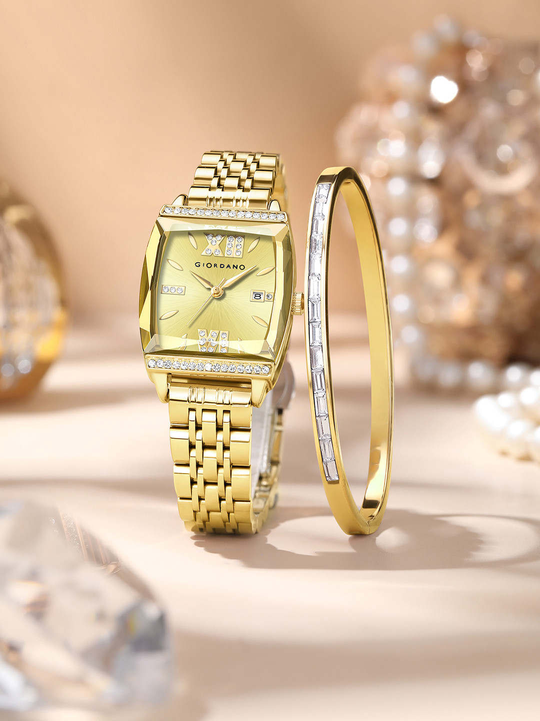 Giordano Women Square Dial Stainless Steel Strap Analog Watch With Bracelet