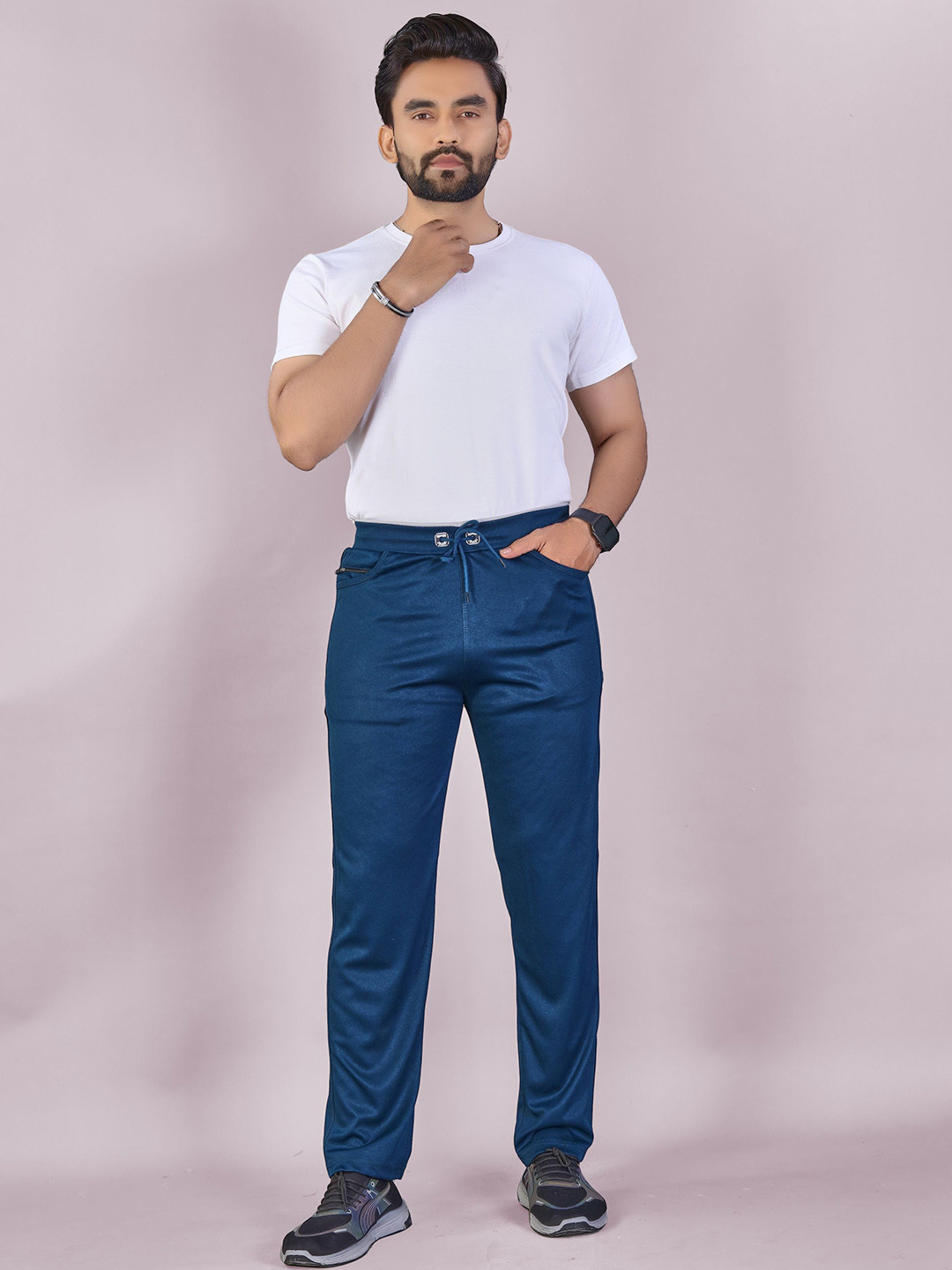 KAIDO Men Regular Fit Mid Rise Track Pants