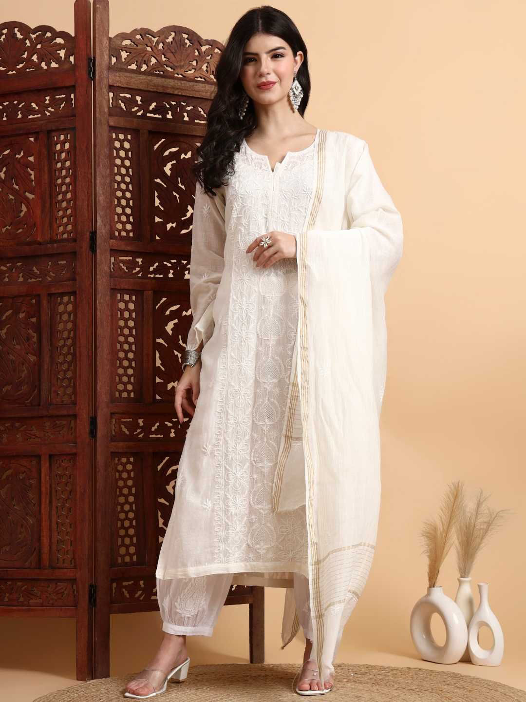 House of Pataudi Women Ethnic Motifs Embroidered Kurta with Harem Pants & Dupatta