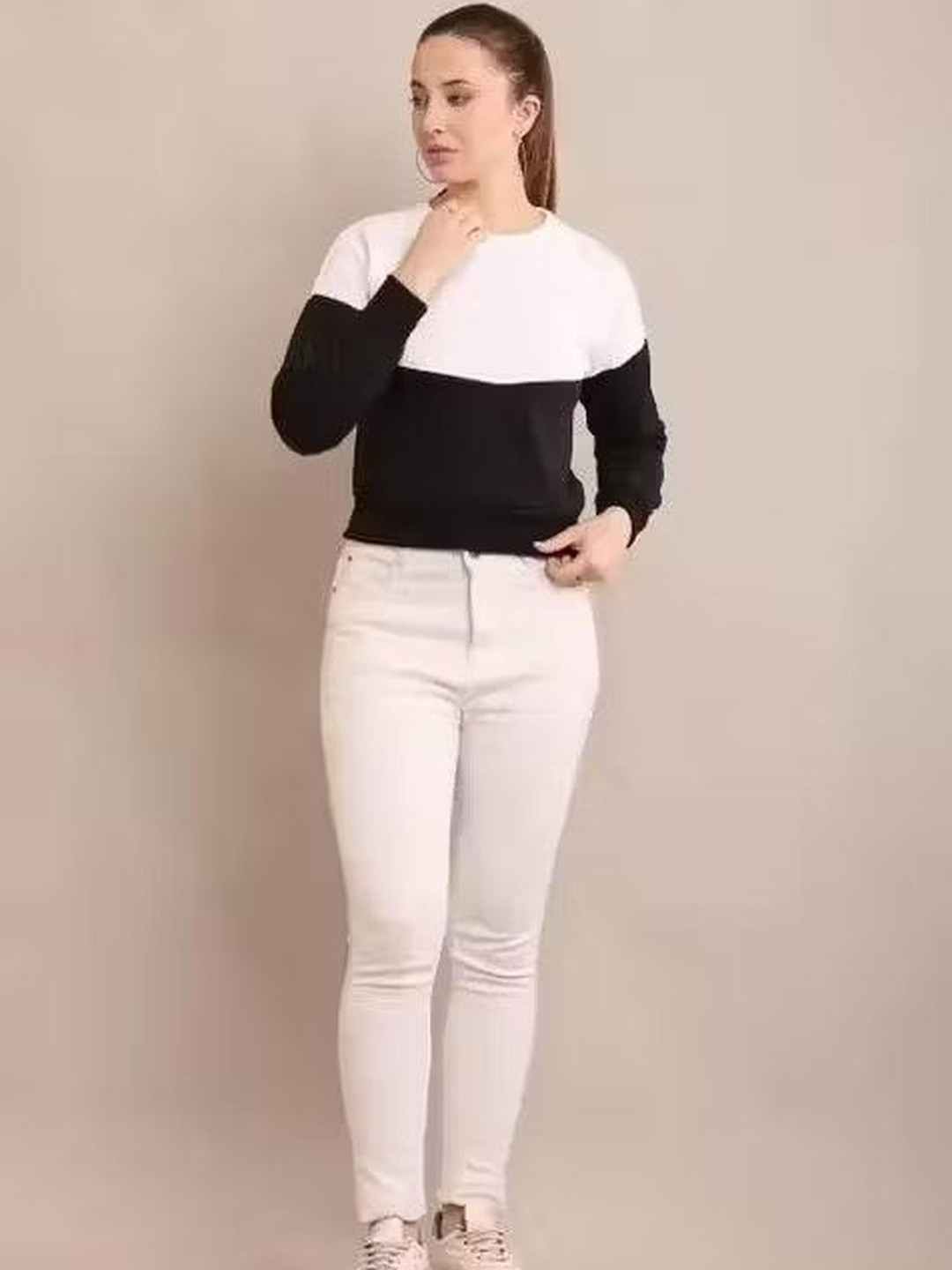 girlsify Women Black Fleece Colourblocked Pullover