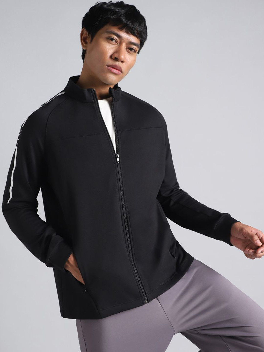 CULT Men's Black Training Essential Mid Layer Jacket