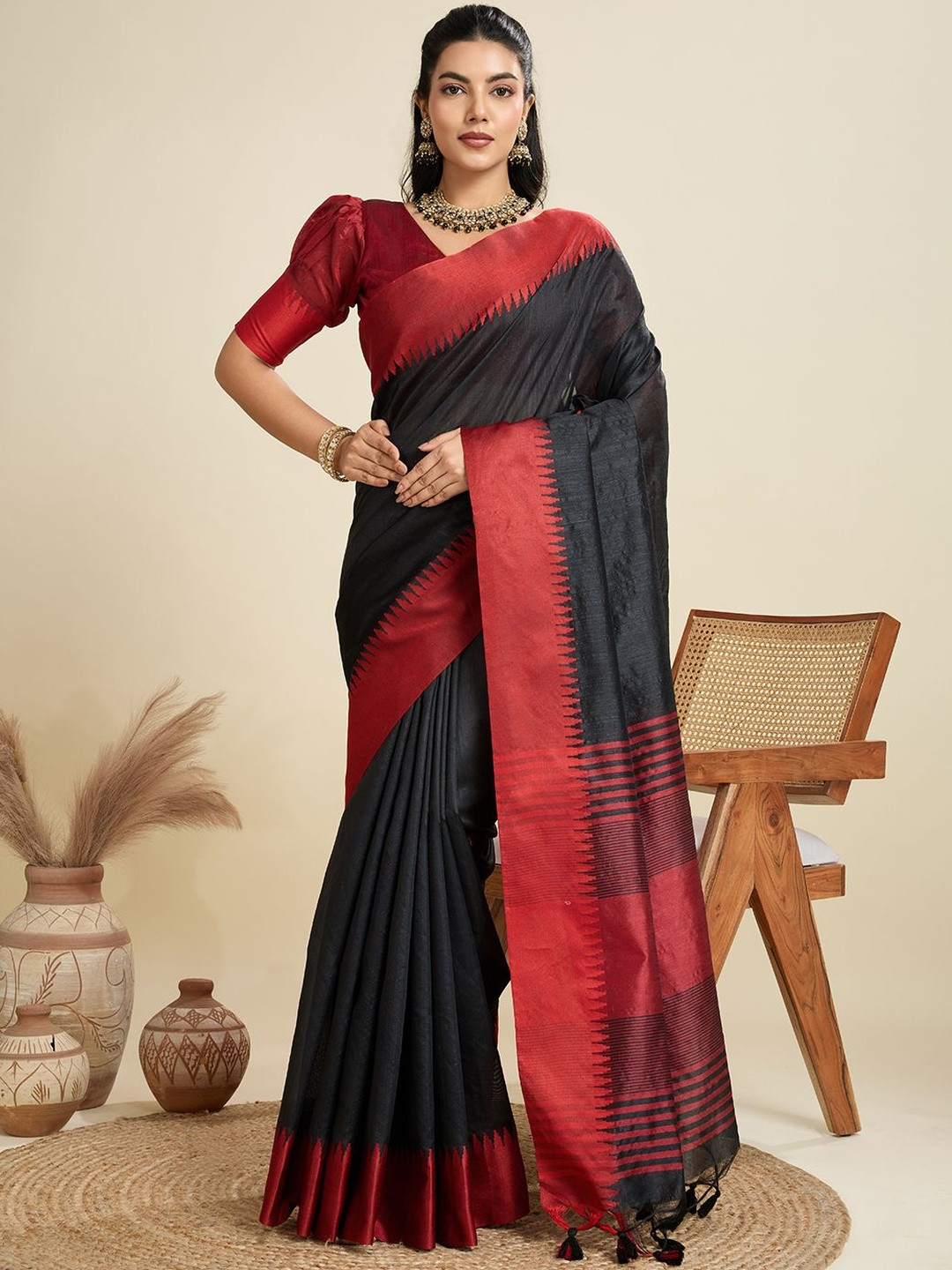 Peach Petals Ethnic Motif Woven Design Banarasi Saree