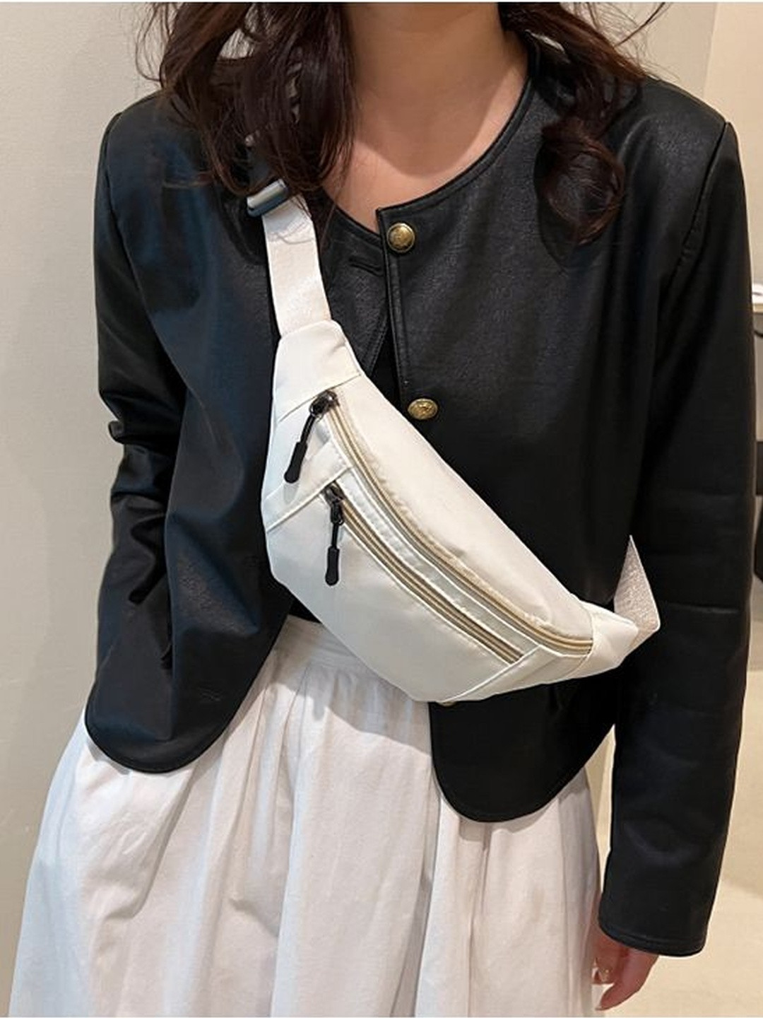 CORSICA Women Solid Small waist pack Bag