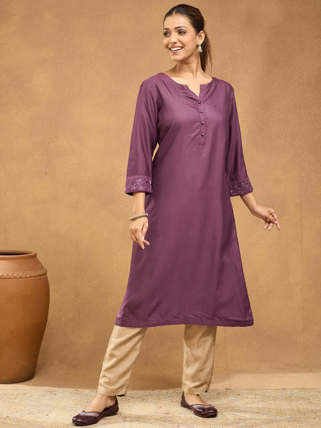 Fabindia Women Round Neck Festive Straight Kurta