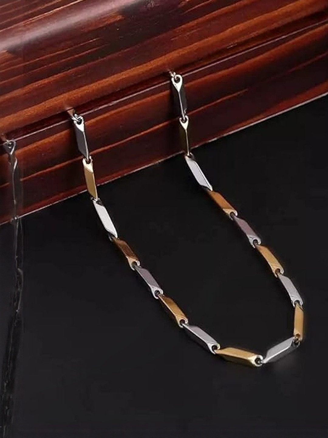 P. R. PRINTS Unisex Stainless Steel Gold-Plated Rice Chain