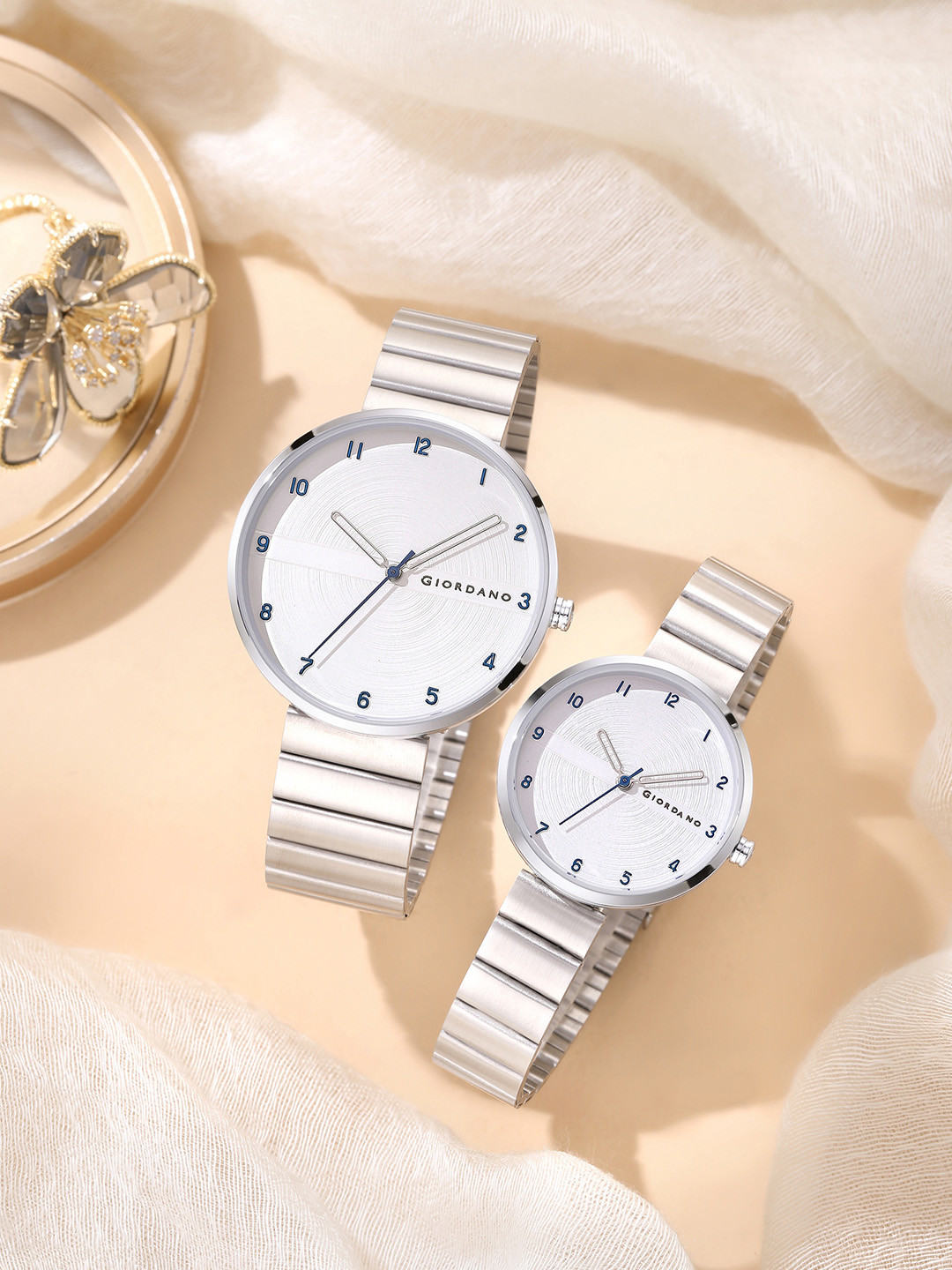 GIORDANO Unisex Pack Of 2 Dial & Straps Analogue His and Her Watches GZ-992-SET-22