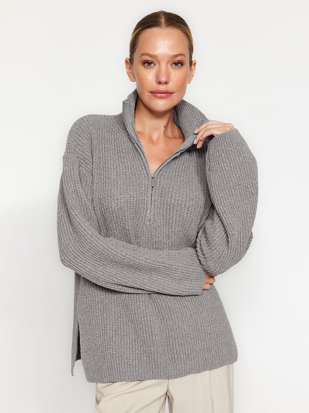 Trendyol High Neck Zip Detail Pullover Sweaters