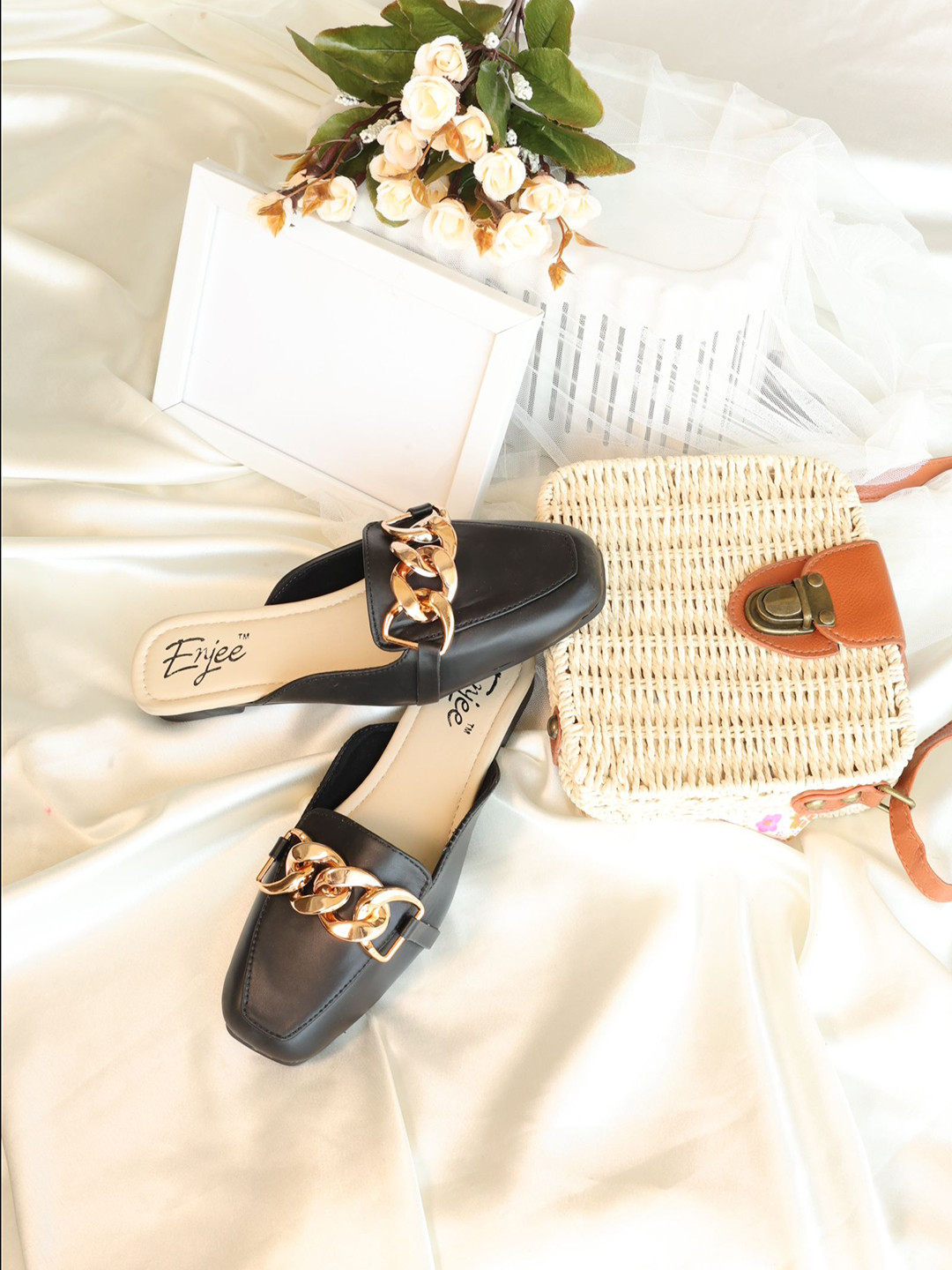 Enjee Women Square Toe Slip-On Flats