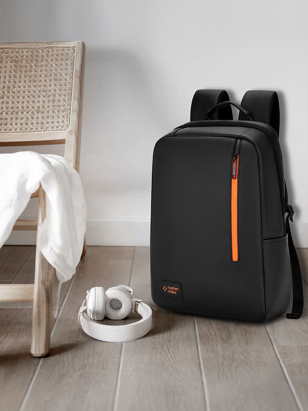 Nasher Miles Unisex Premium Polyurethane Laptop Backpack