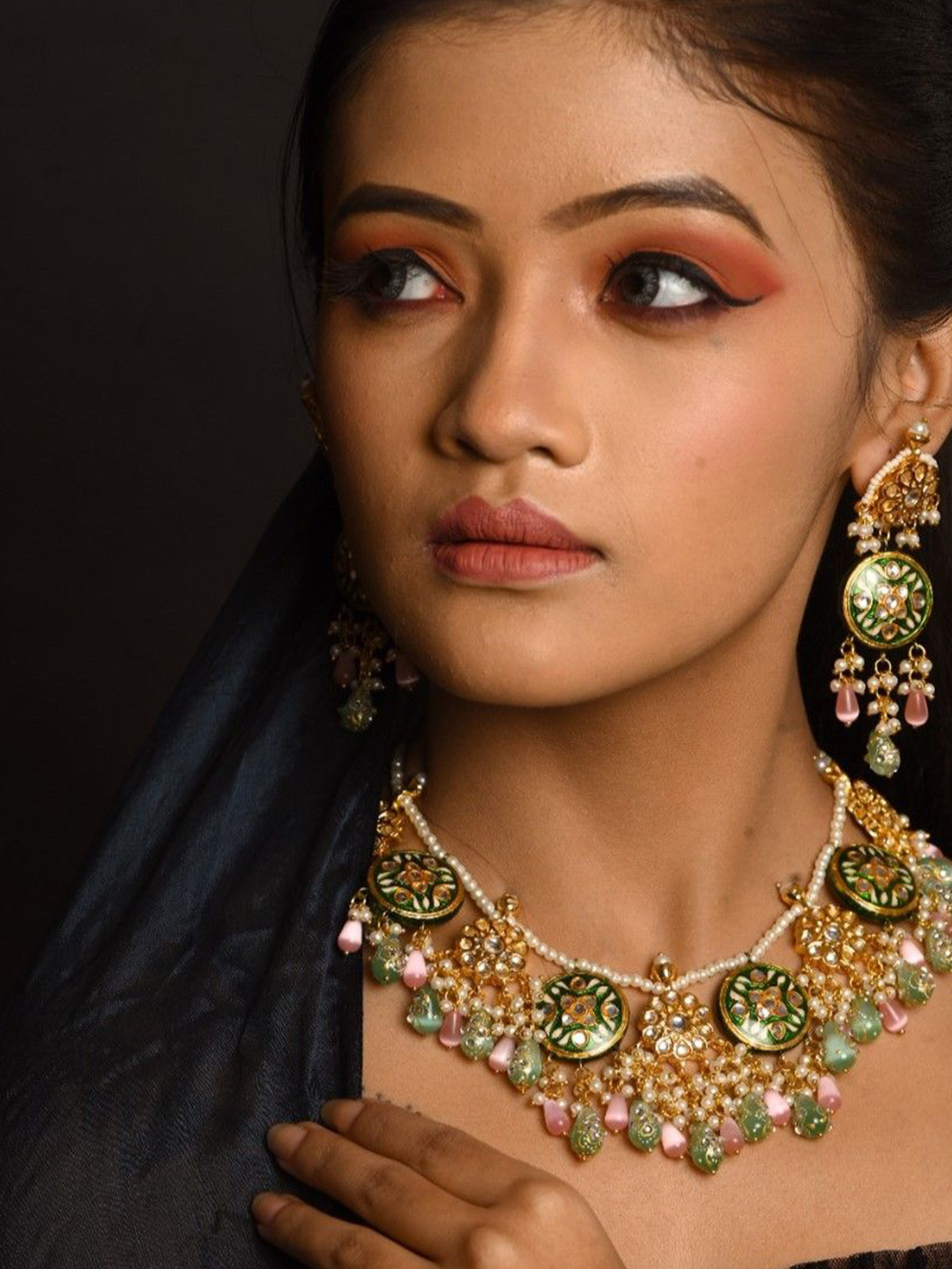 THE BLING GIRLL Artificial Stones Studded & Pearls Beaded Jewellery Set
