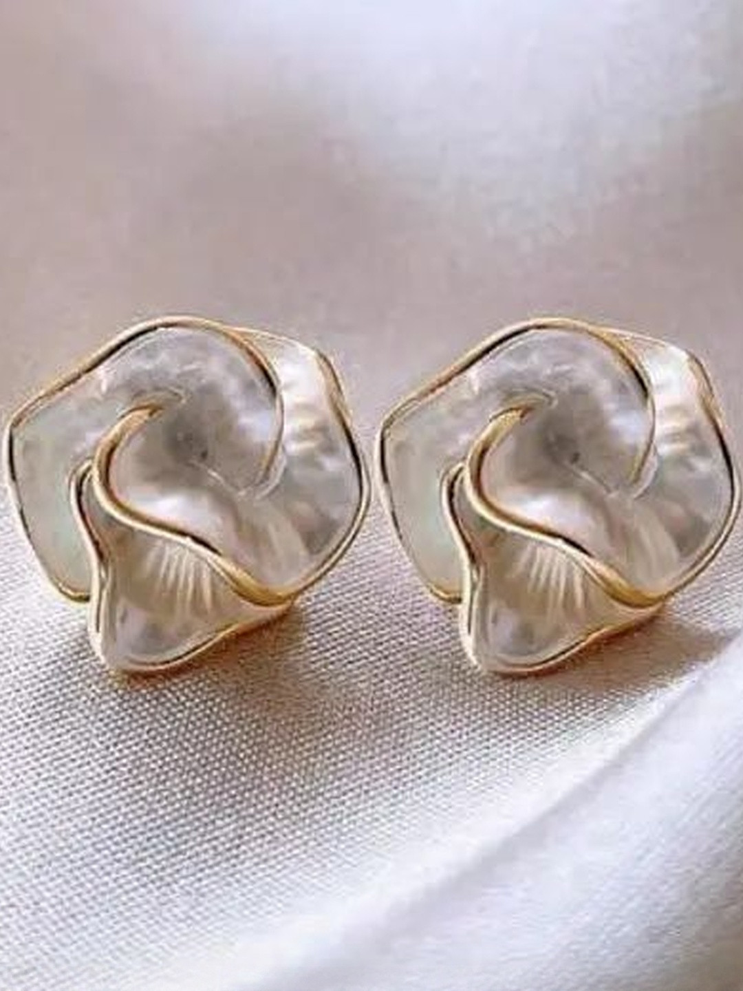 Jewelfy Women Alloy Floral Studs Earrings