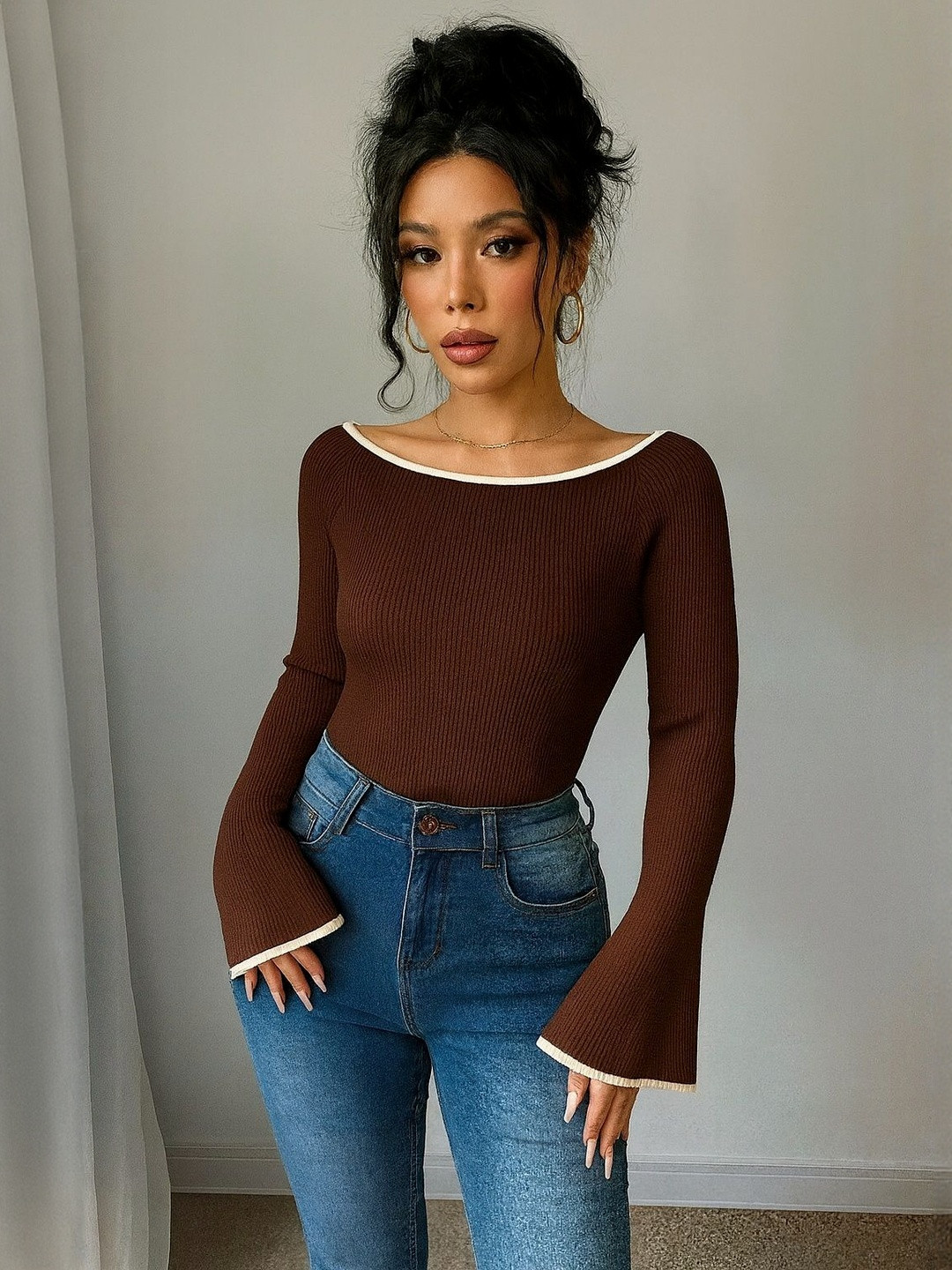 TRAQUILA Brown Ribbed Boat Neck Flared Sleeve Top