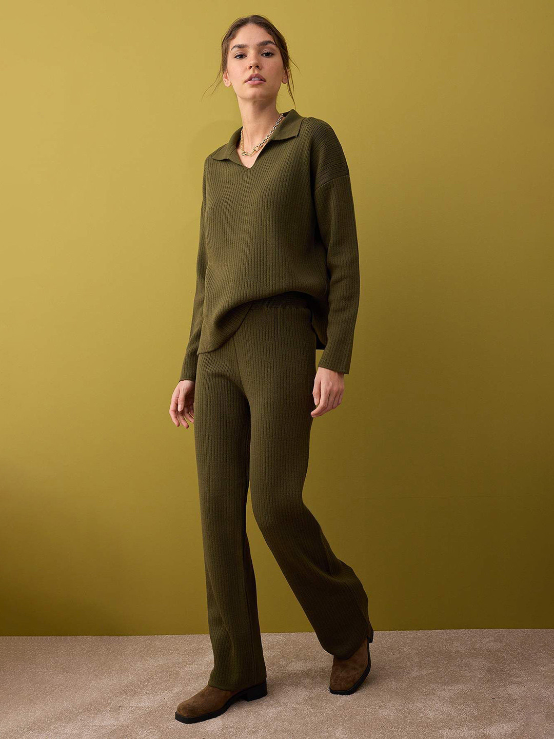 Trendyol Self Design Shirt Collar T-shirt & Trousers