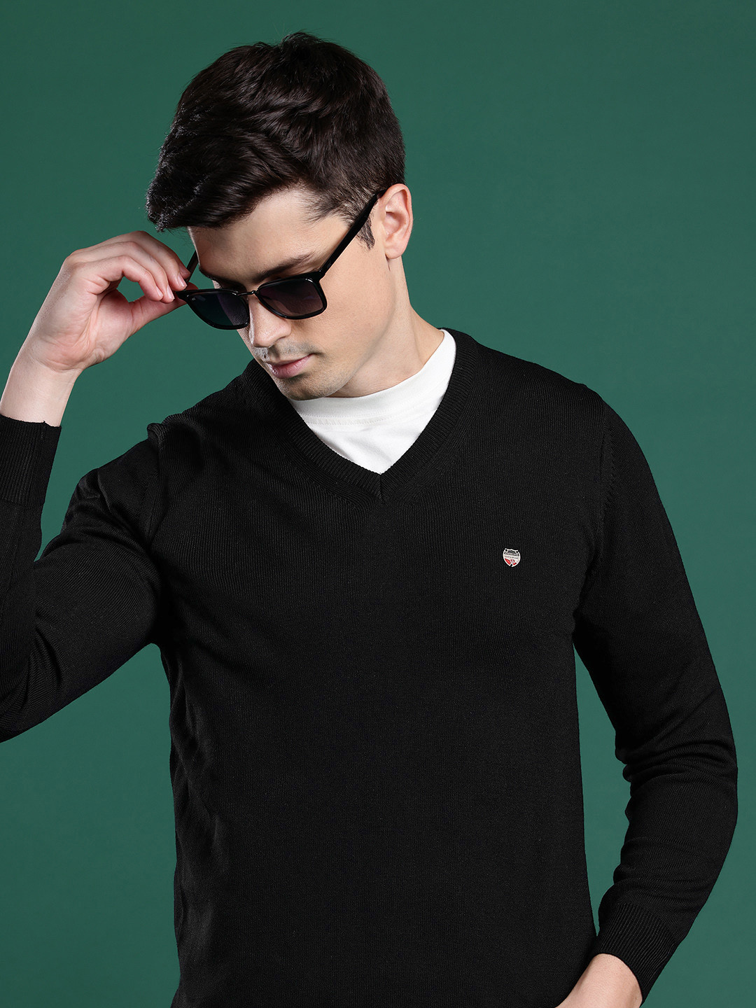 Cayman V-Neck Woollen Pullover