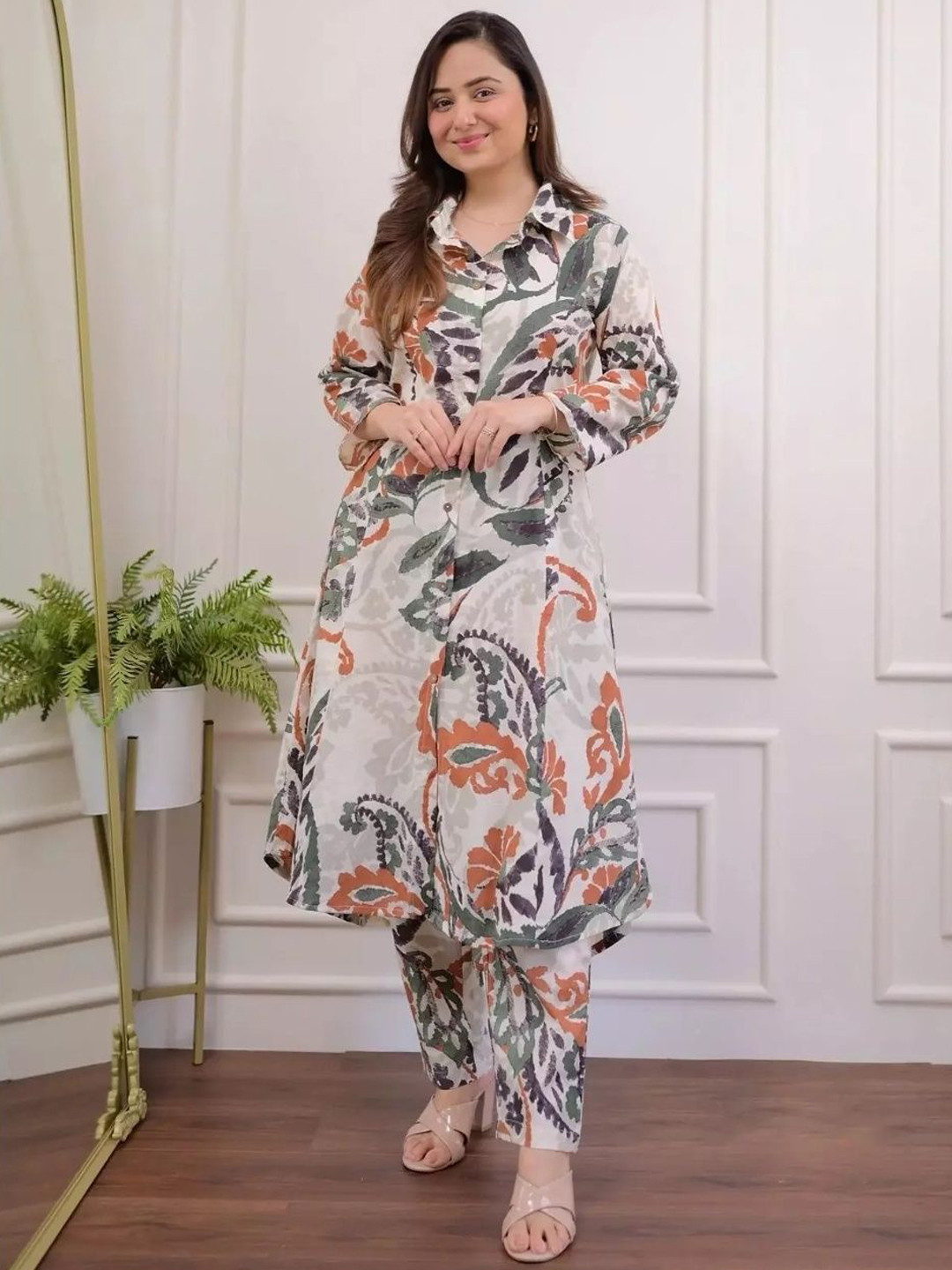 NavNari Printed Shirt Collar Pure Cotton Tunic With Trouser