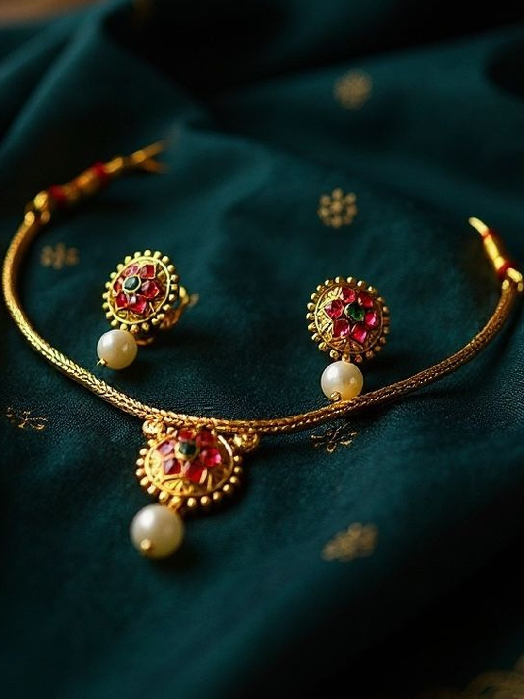 ANTIQUE JEWELLERY Women Gold Plated Pearl Drops Rani Floral Design Necklace Set