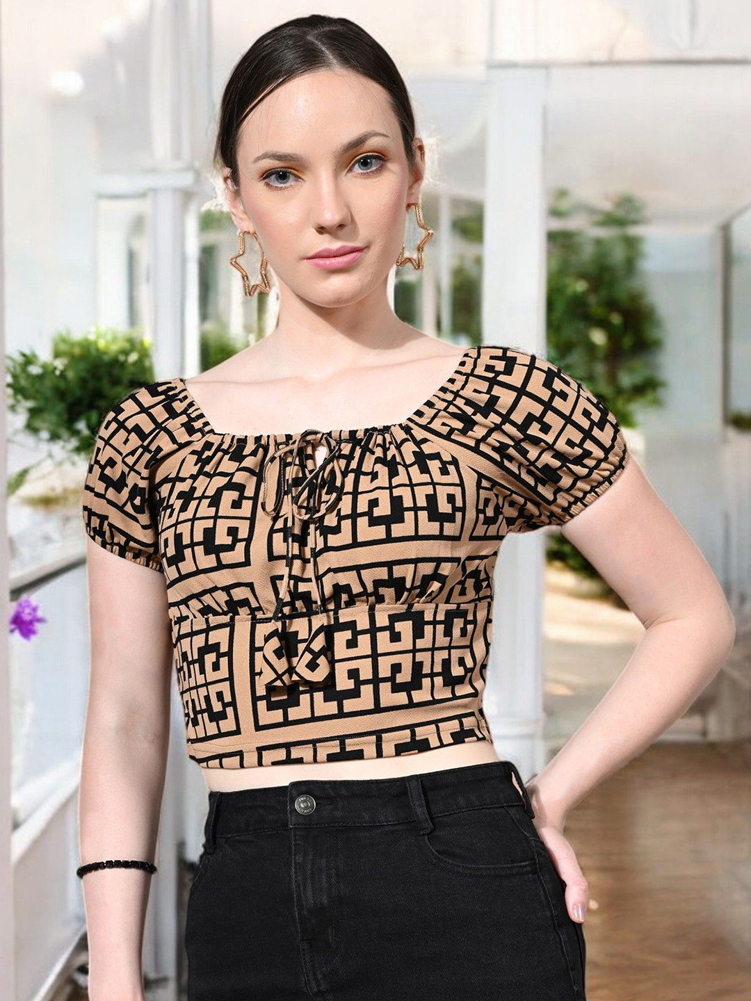 SFOTY Women Geometric Printed Lace-Up Puff Sleeve Crop Top