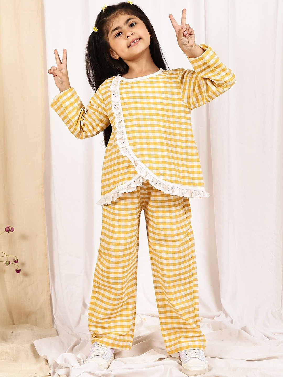 YK Kids Girls Yellow Cotton Blend Checked Clothing Set