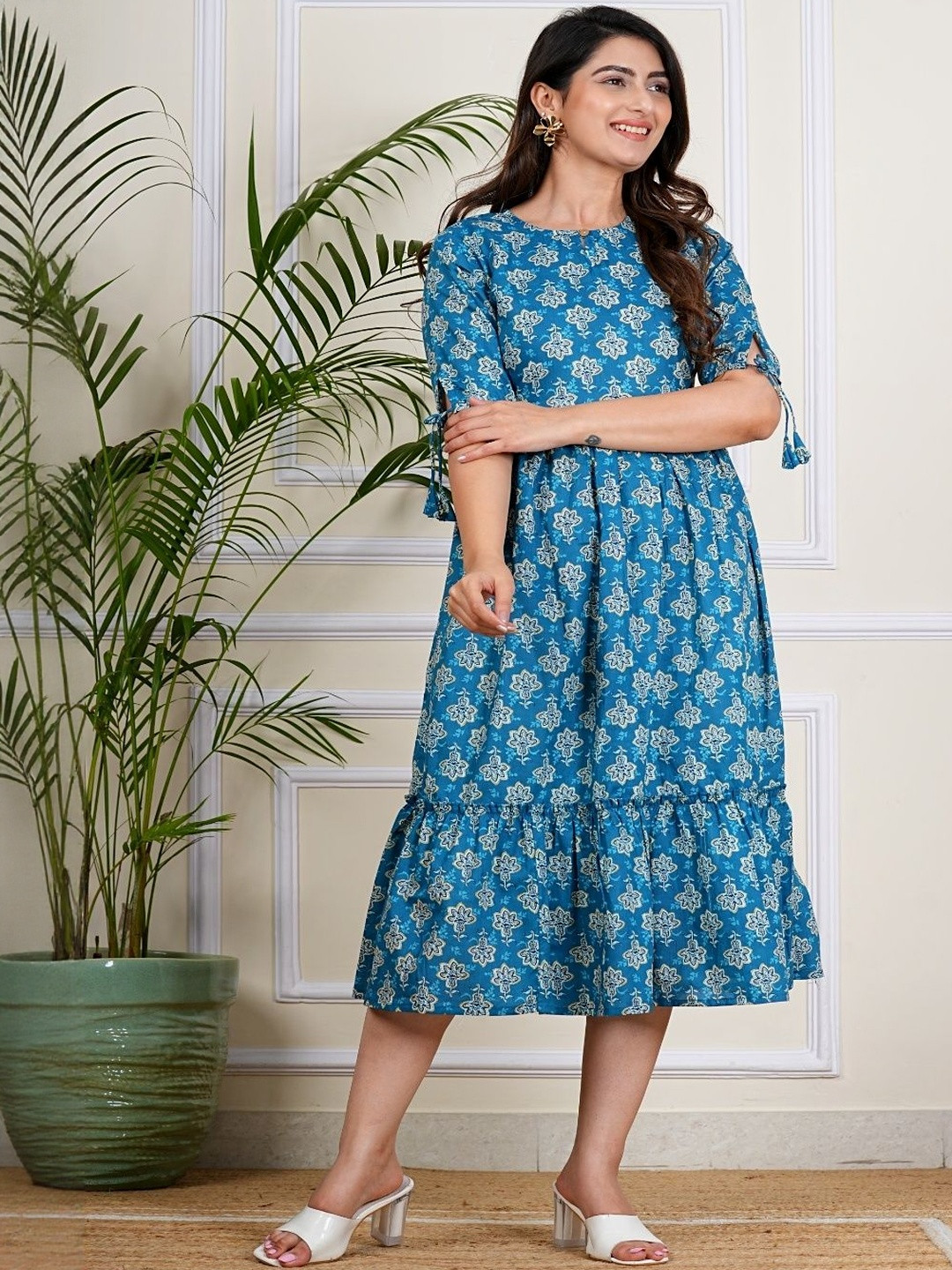 TEESHA Floral Print Slit Sleeve Keyhole Neck Fit & Flare Midi Dress