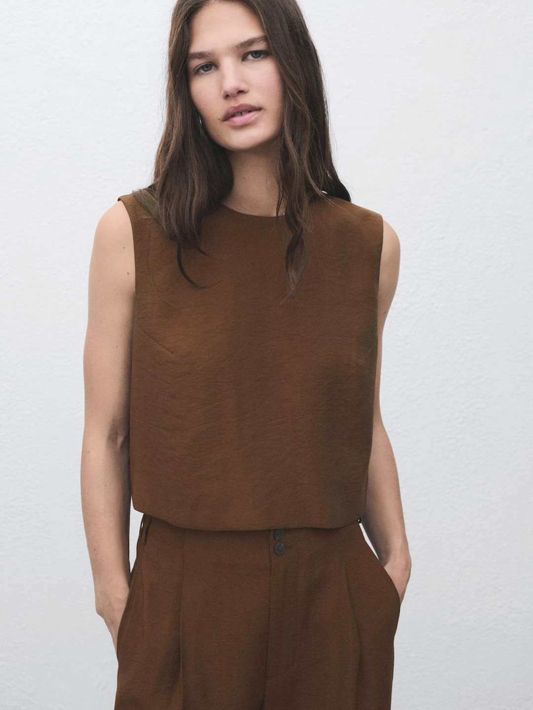 MANGO Round Neck Crop Boxy Fit Buttoned Top