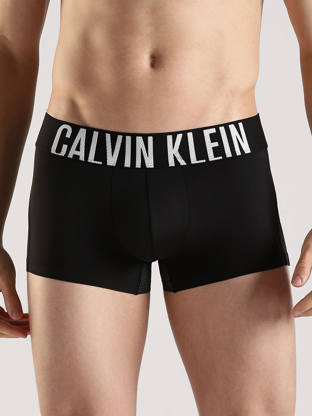 Calvin Klein Underwear Mid-Rise Short Trunks