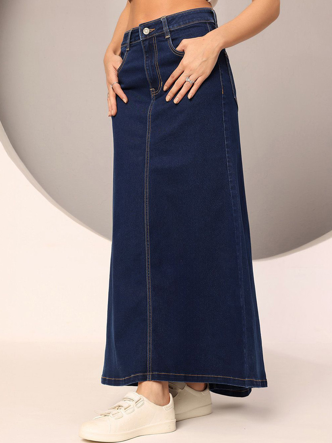 DOLCE CRUDO Women Flared High-Rise Clean-Look Stretchable Denim Maxi Skirt