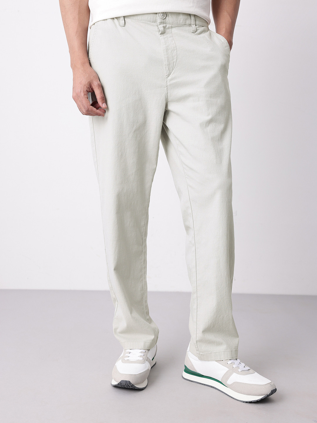 Mast & Harbour Men Relaxed Straight Leg Chinos Trousers