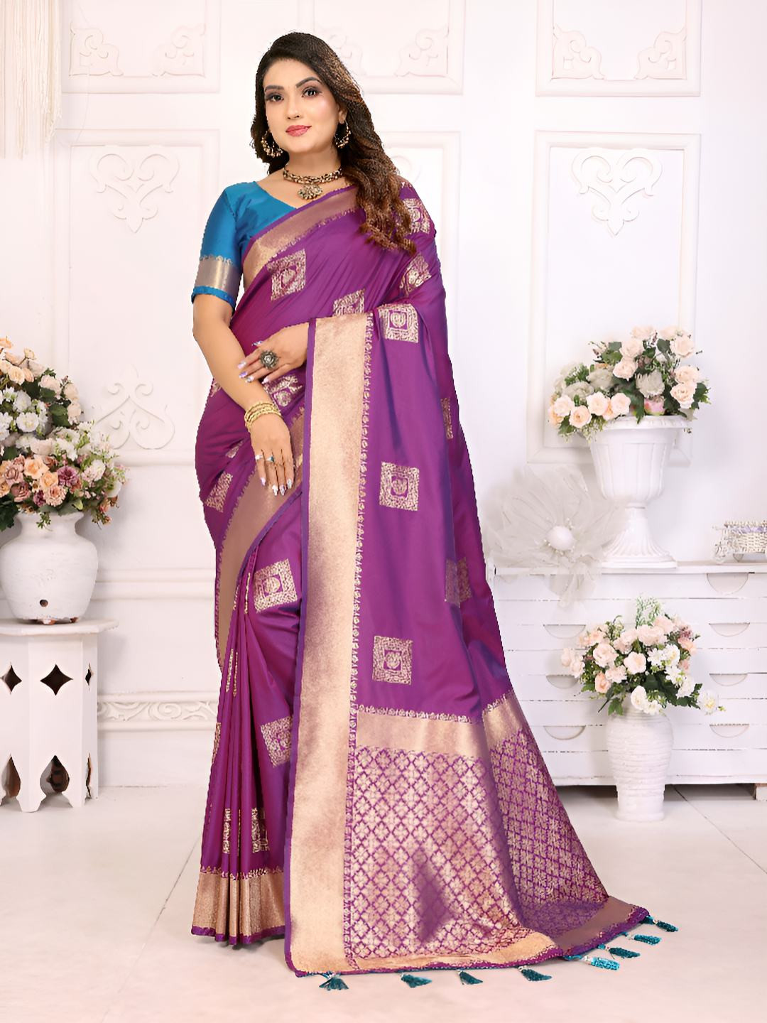 Divyadham Textiles Geometric Pattern Woven Design Zari Banarasi Saree