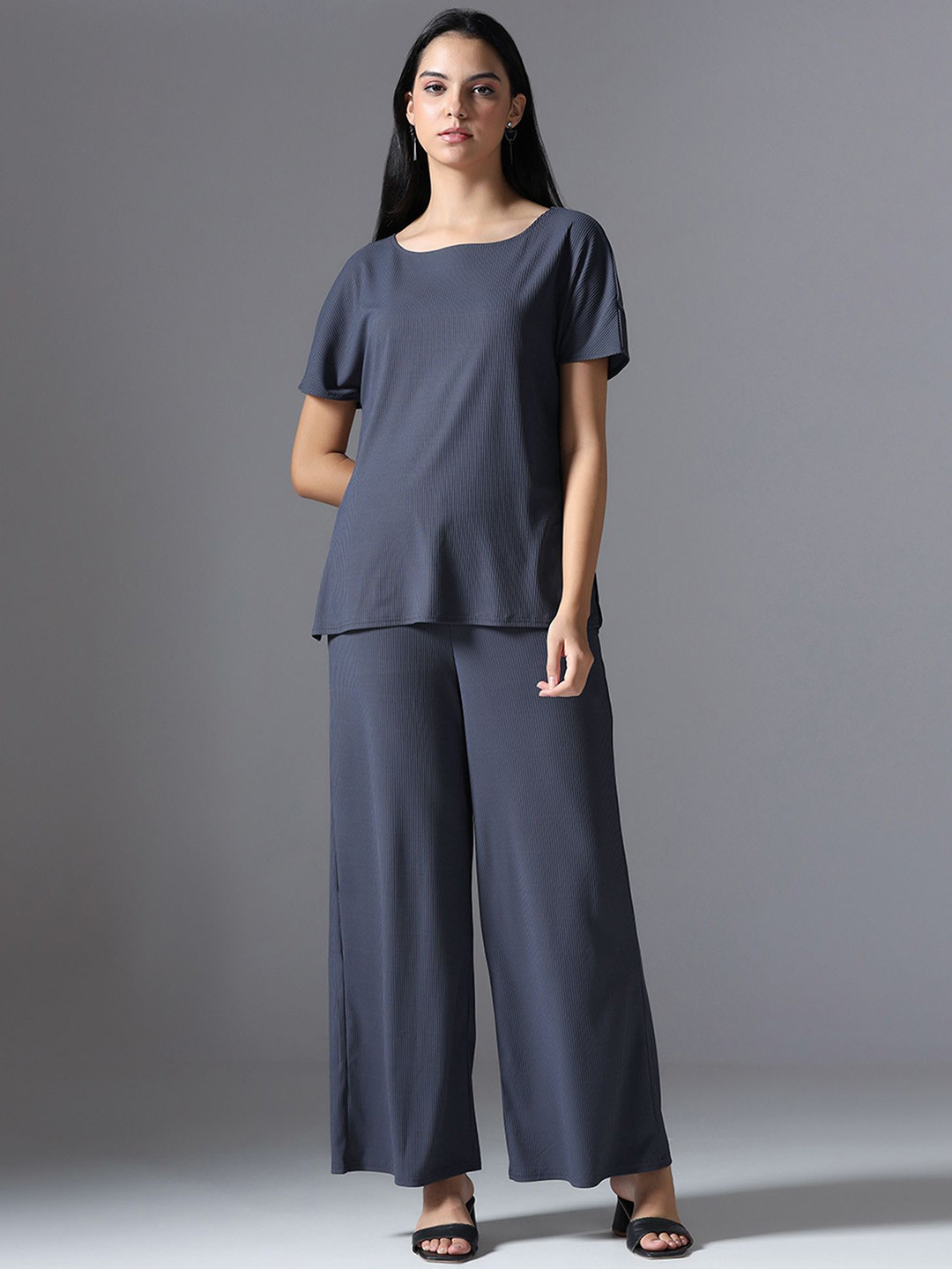Selvia Edge Round-Neck Top With Trousers Co-Ords