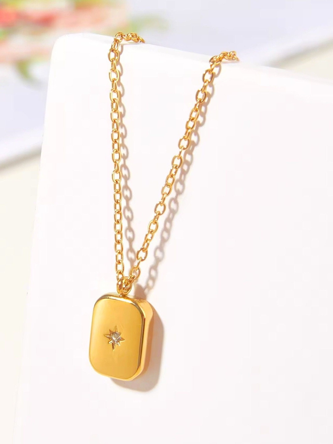 Tipsy closet Women Gold-Plated AD Star Shaped Necklace Pendant Chain