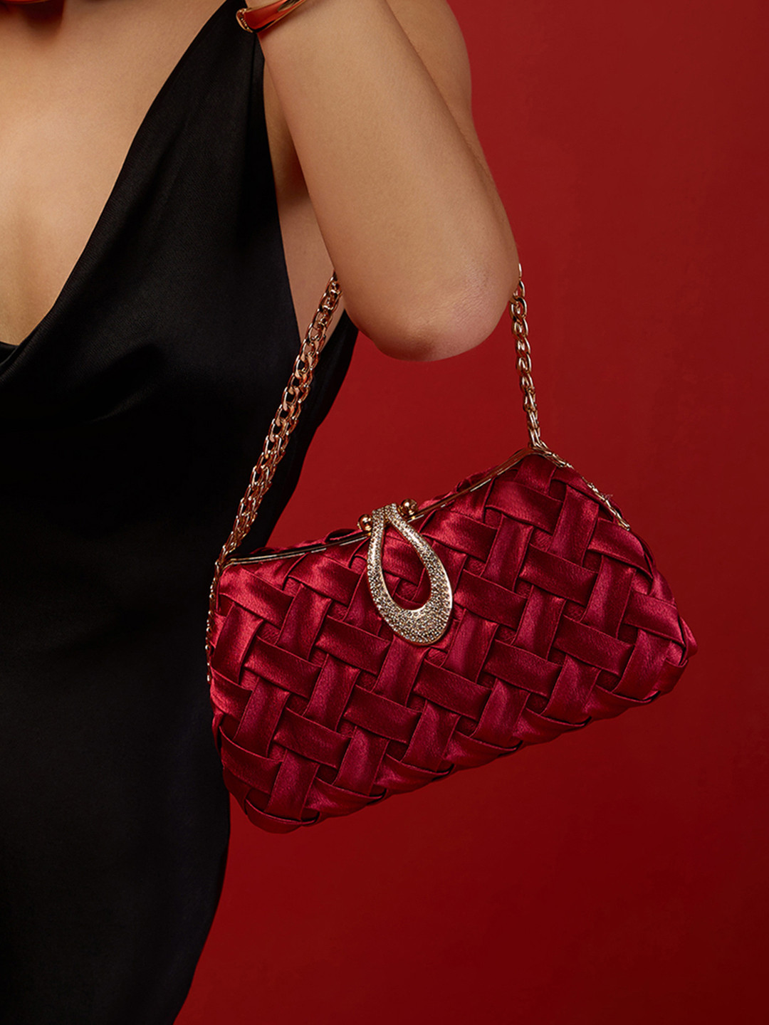 Akiki London Women Suton Small Flap Clutch