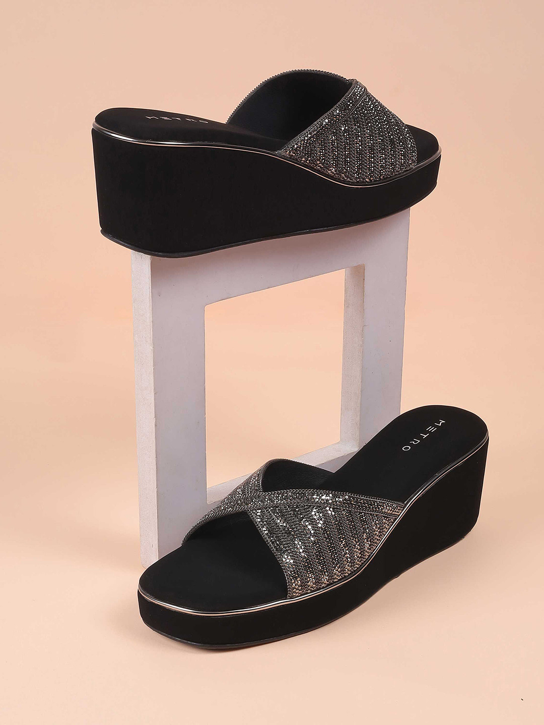 Metro Women Embellish Open Toe Flats Flats With Western - Embellished