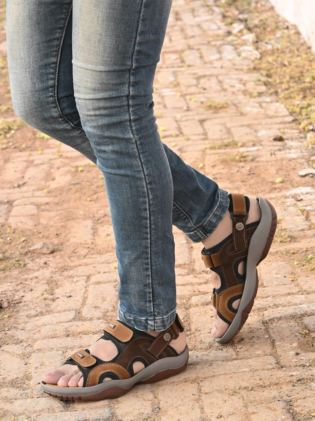 FAV SHOES Men Sports Sandals With Velcro Closure