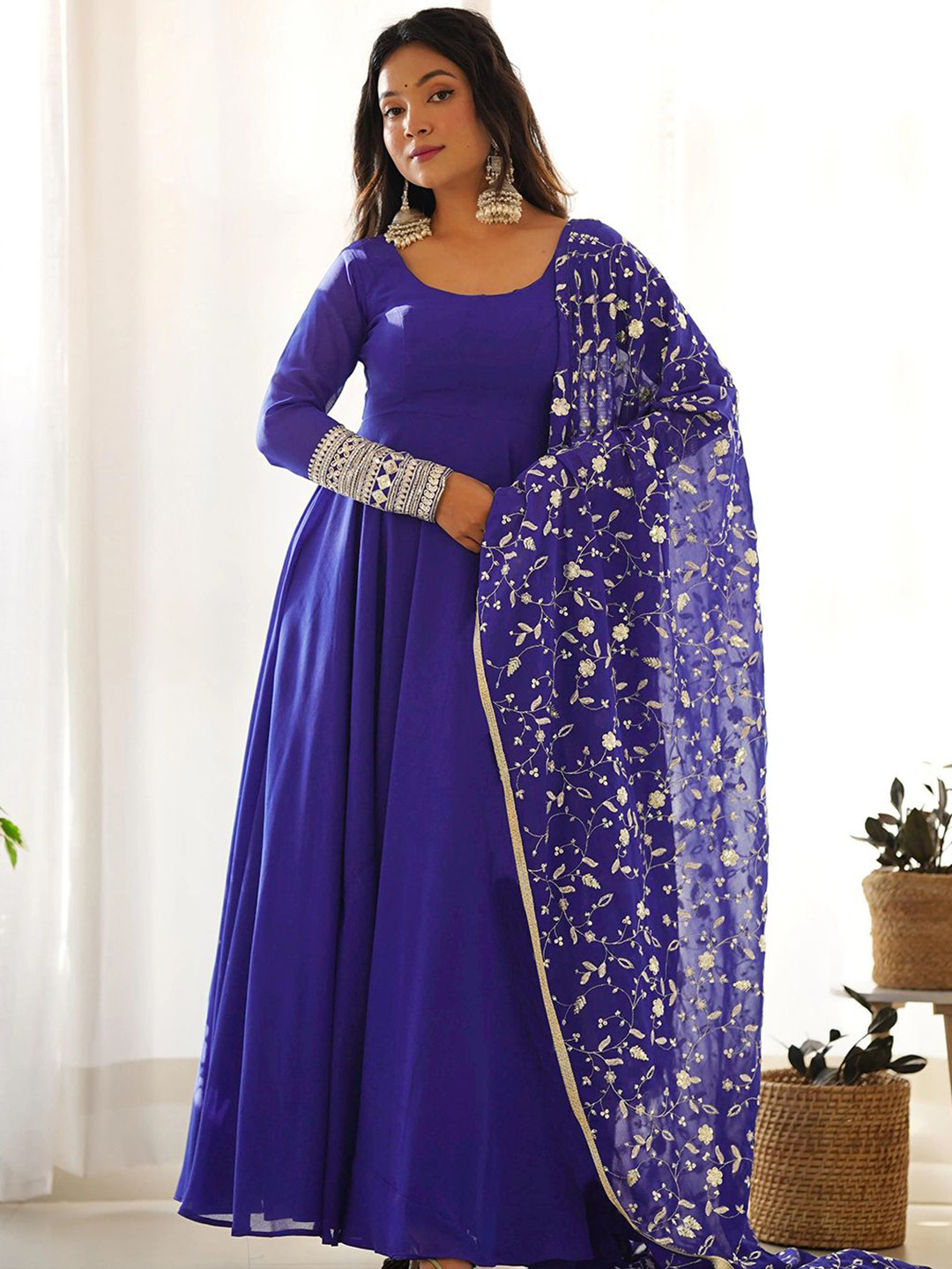 AG TEXTILE Women Round Neck Georgette Anarkali Kurta